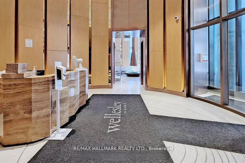 11 Wellesley Street W, #3909