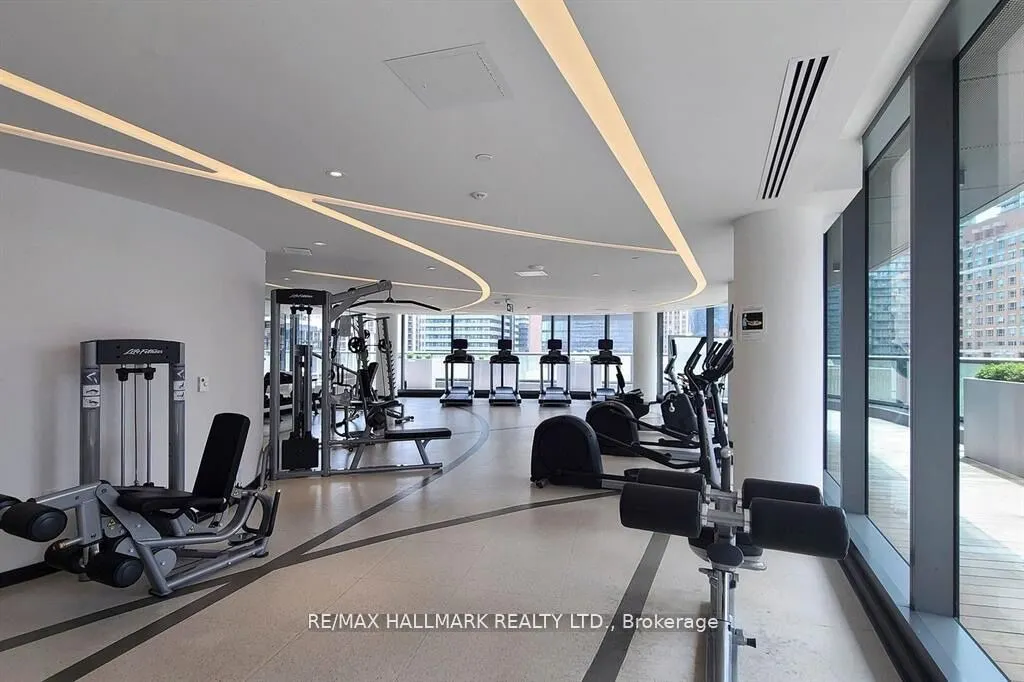 11 Wellesley Street W, #3909