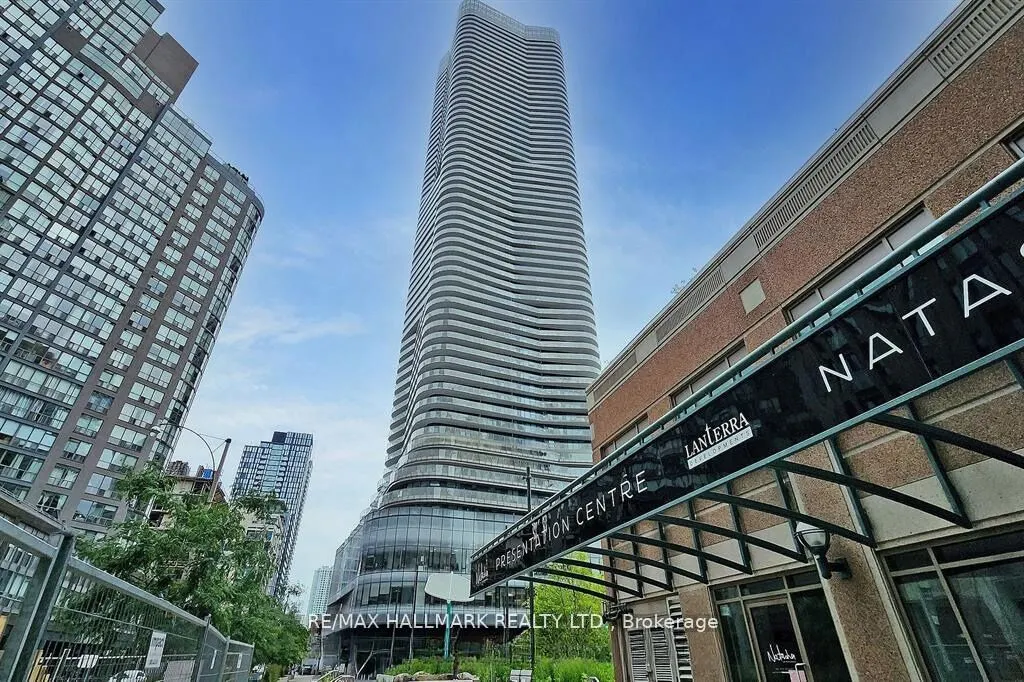 11 Wellesley Street W, #3909