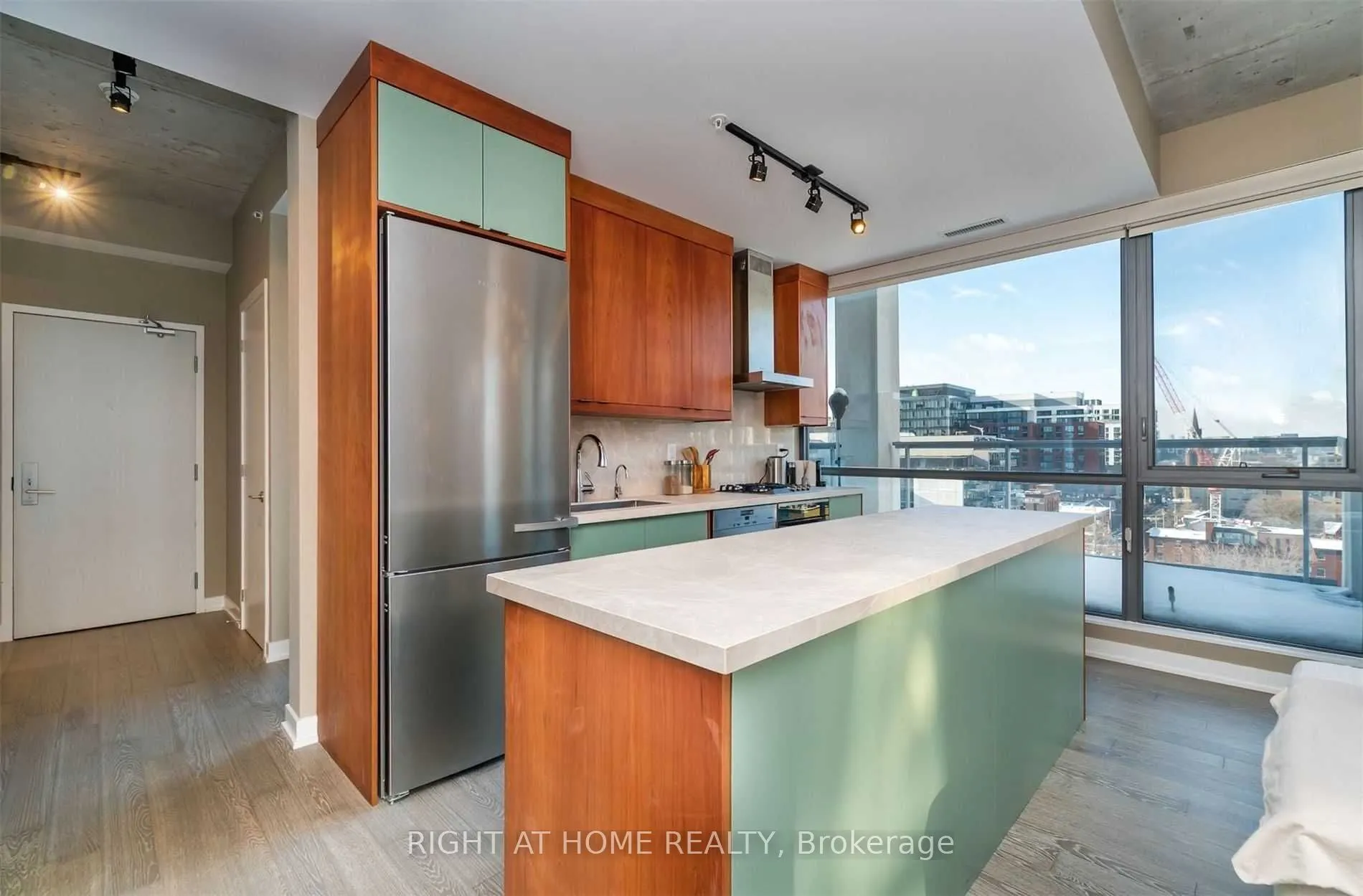 39 Brant Street, #Ph 1022