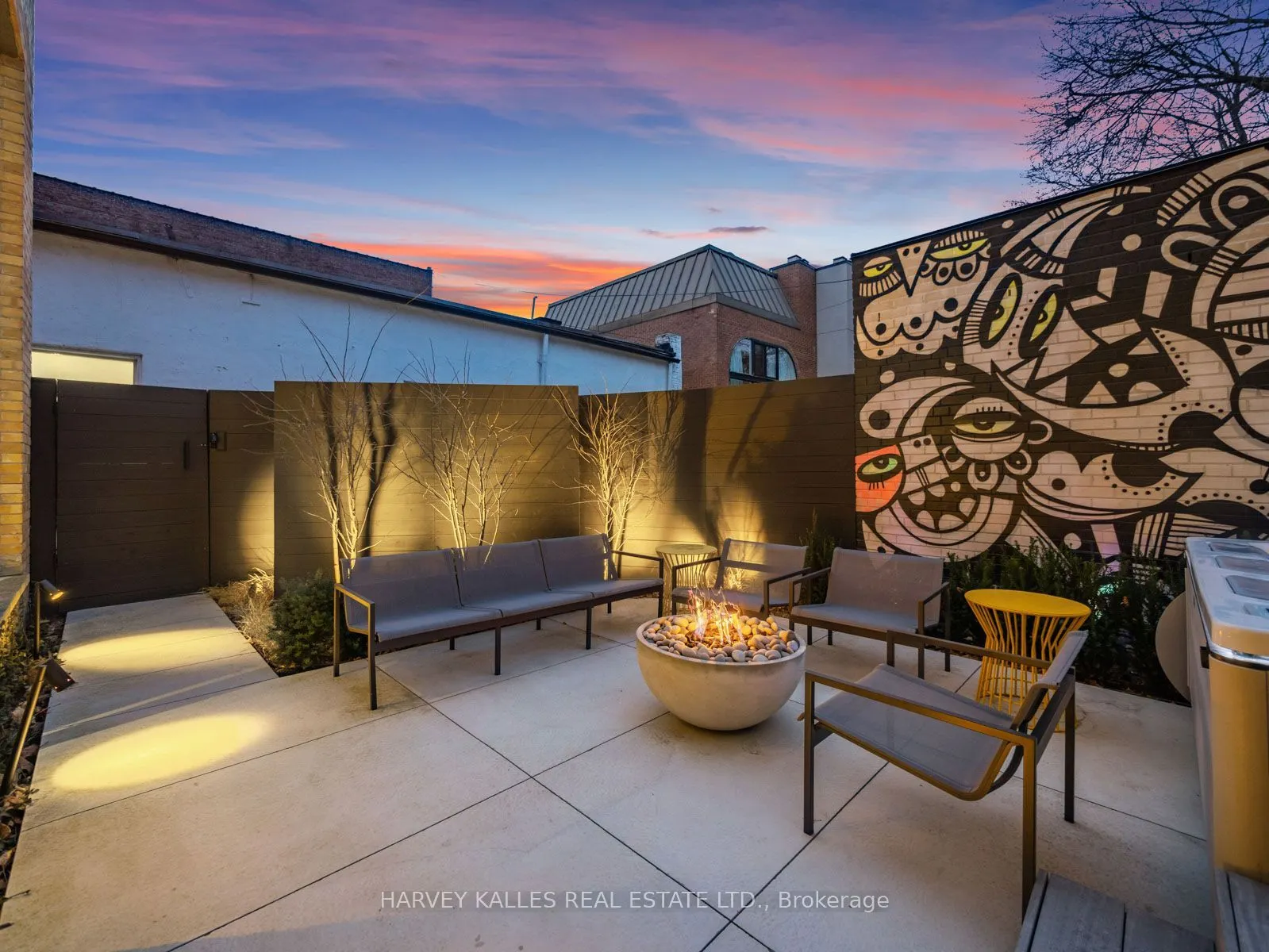 34 Coulson Avenue #B