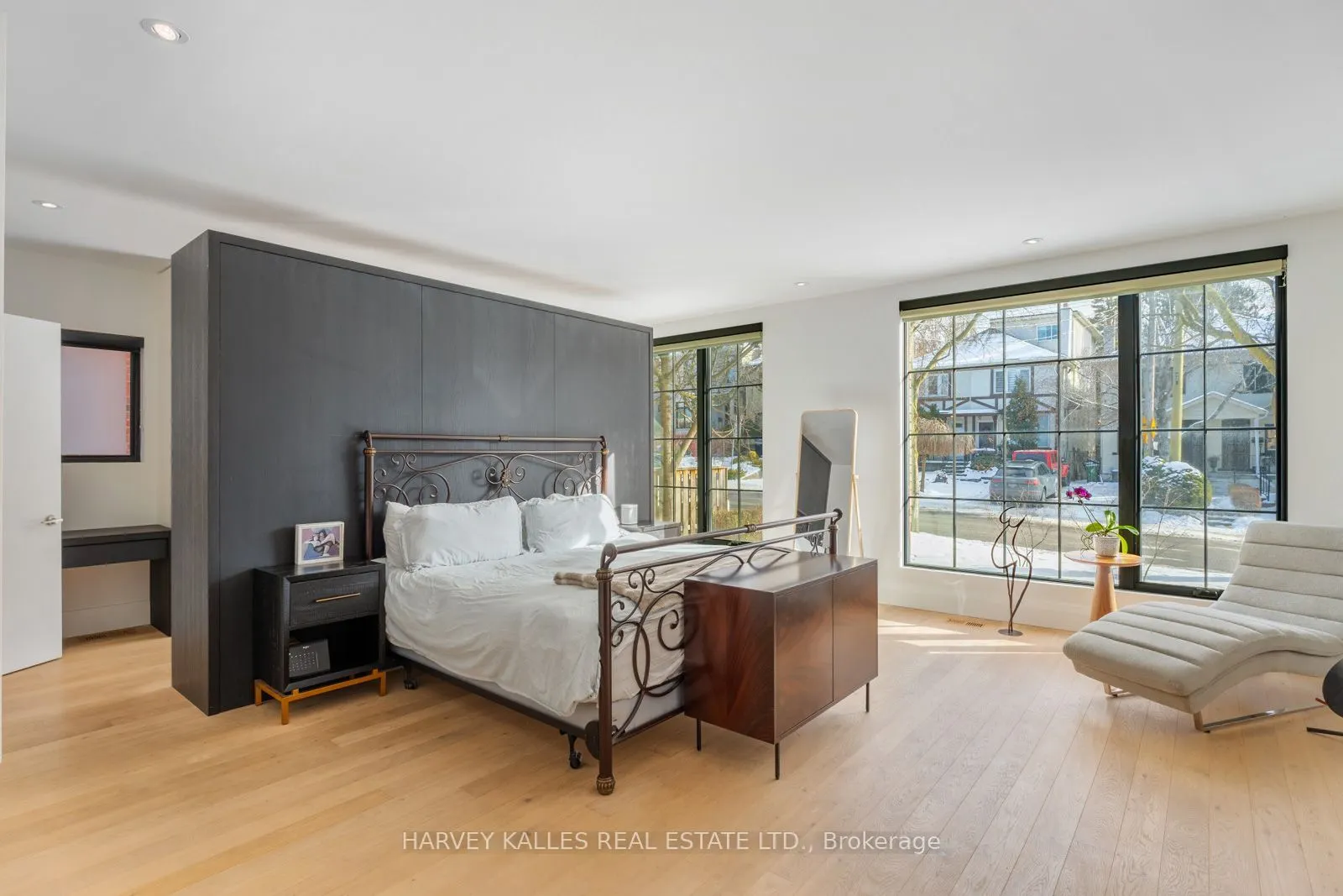 34 Coulson Avenue #B