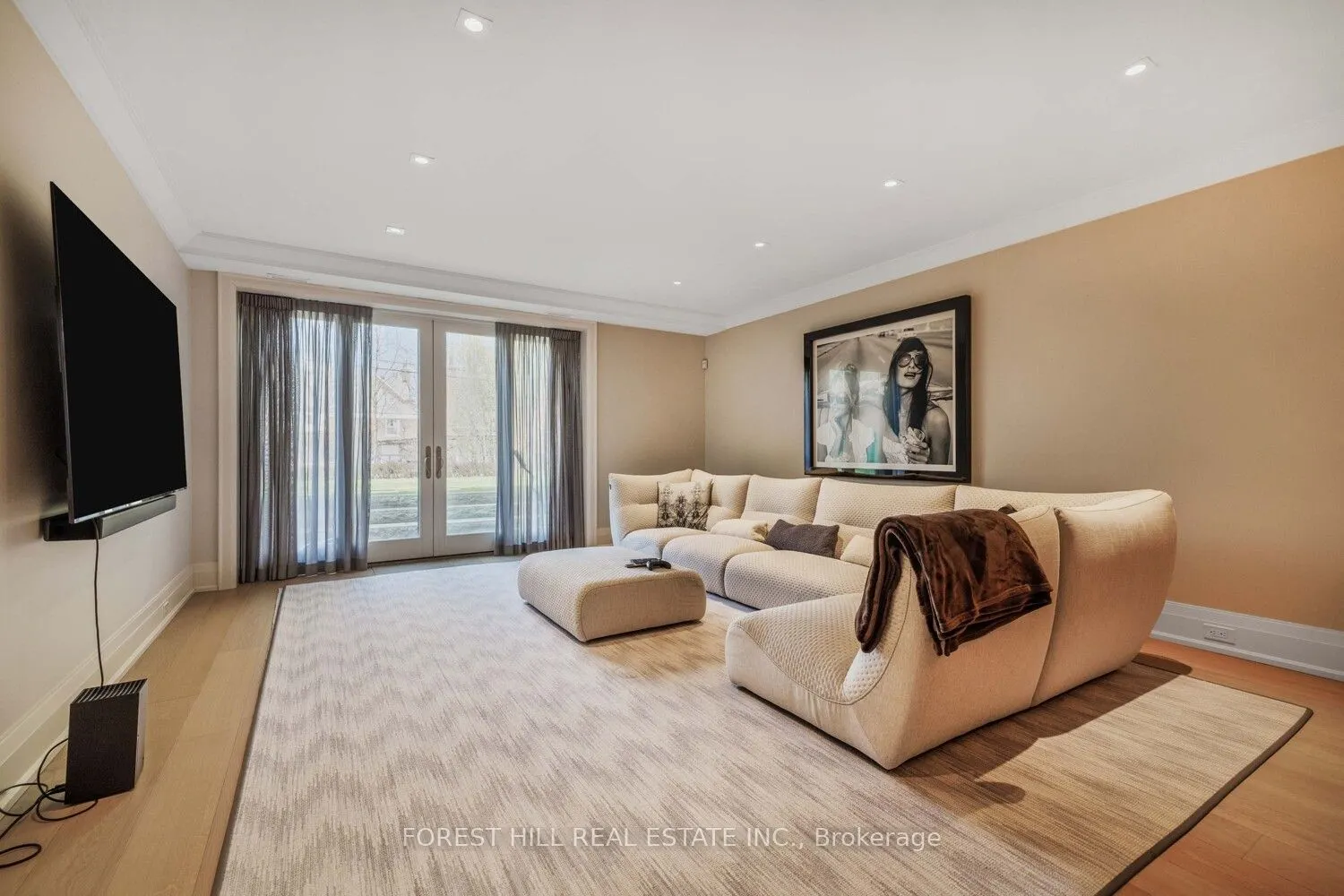 221 Dunvegan Road