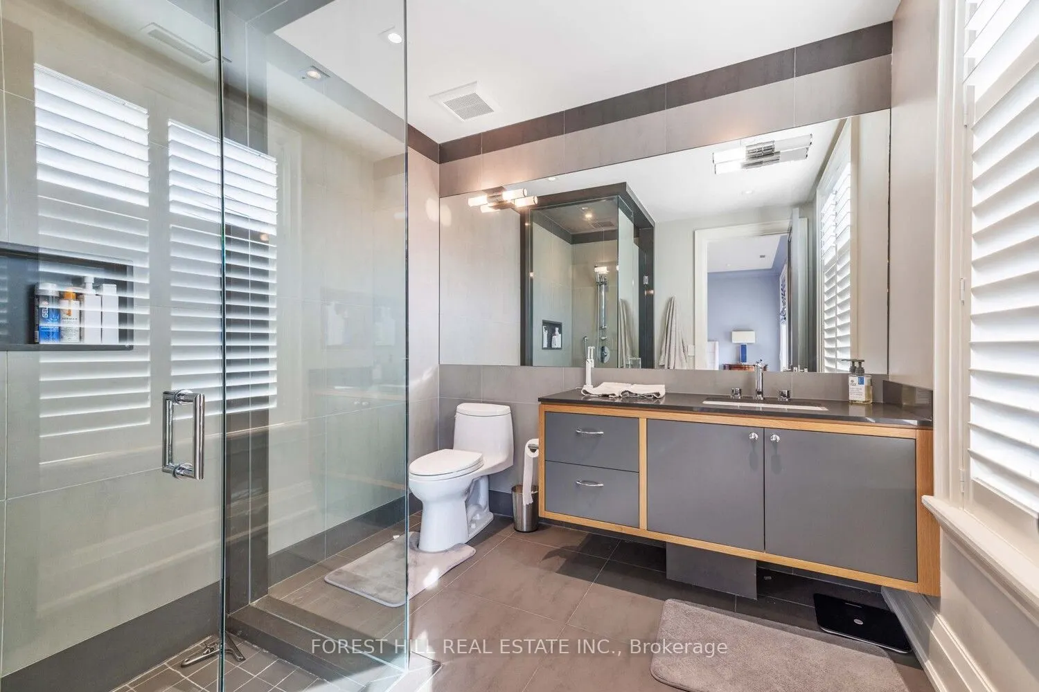 221 Dunvegan Road