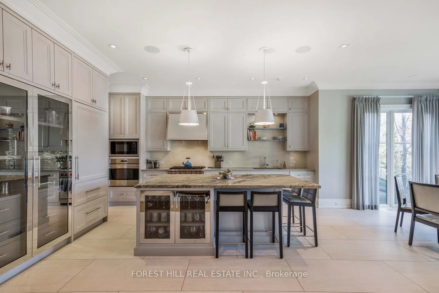 221 Dunvegan Road