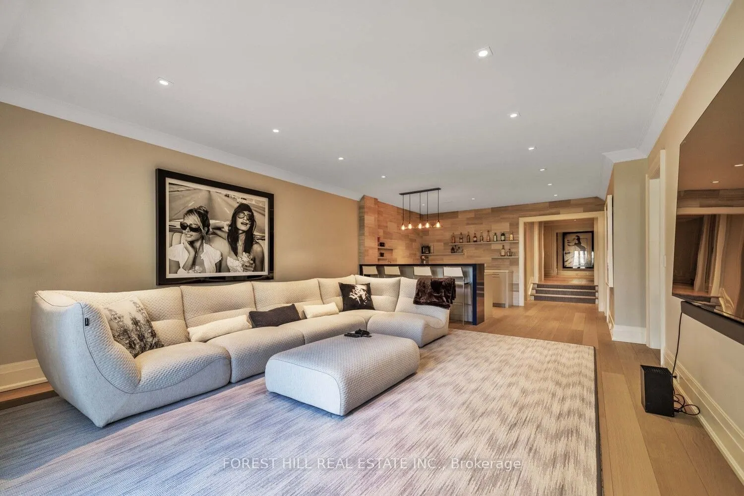 221 Dunvegan Road