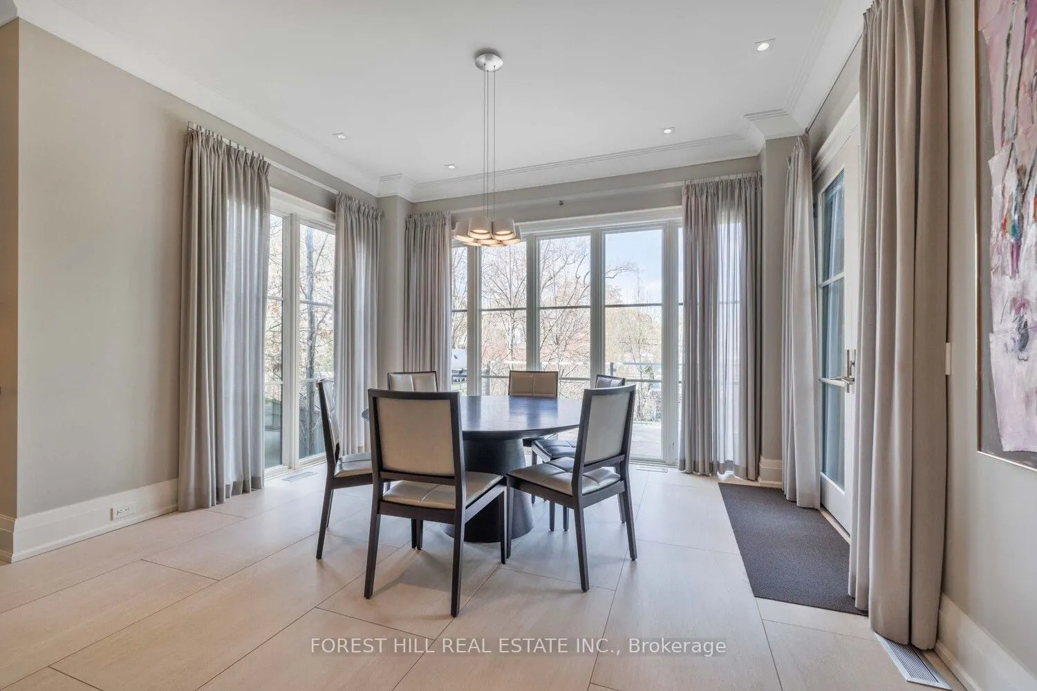 221 Dunvegan Road
