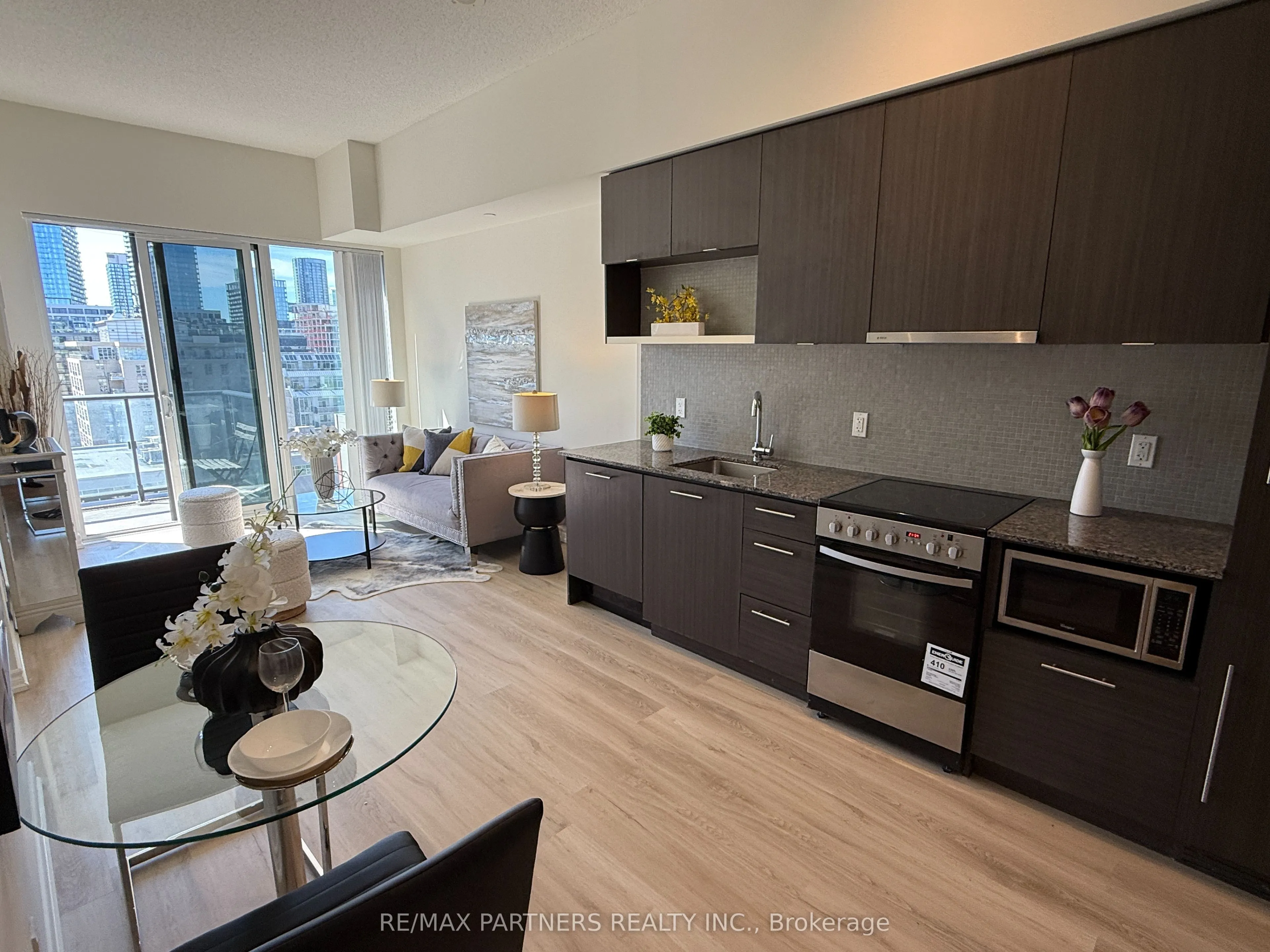 435 Richmond Street W #1106