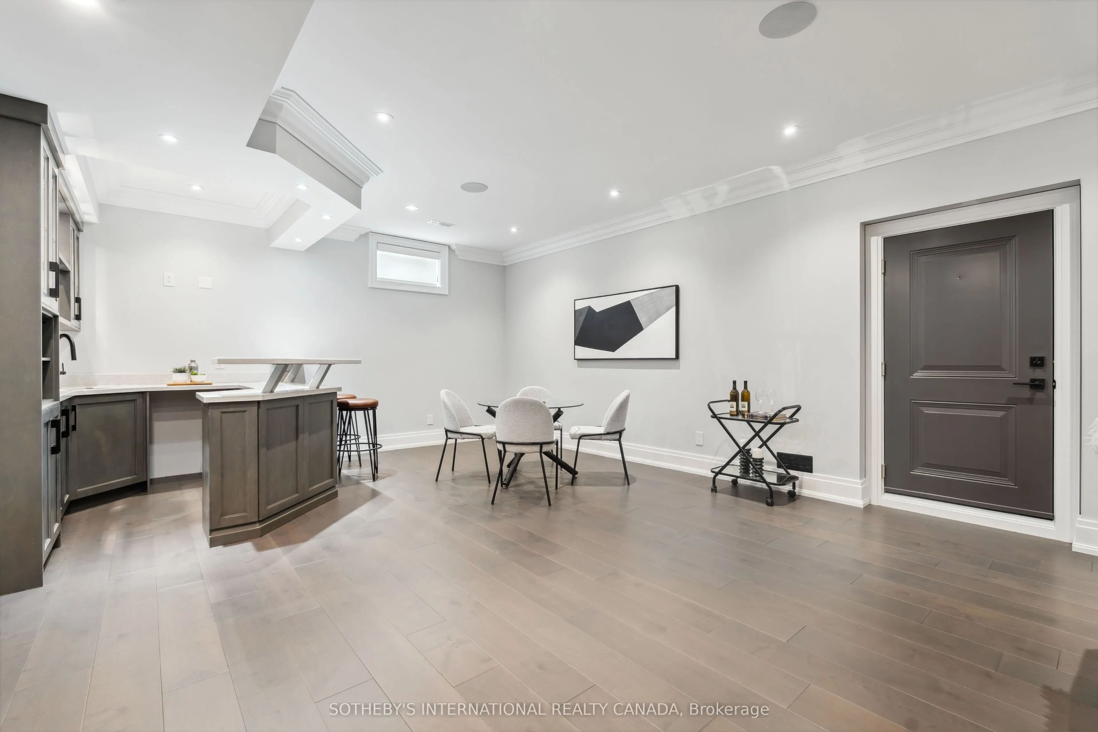 222 Connaught Avenue