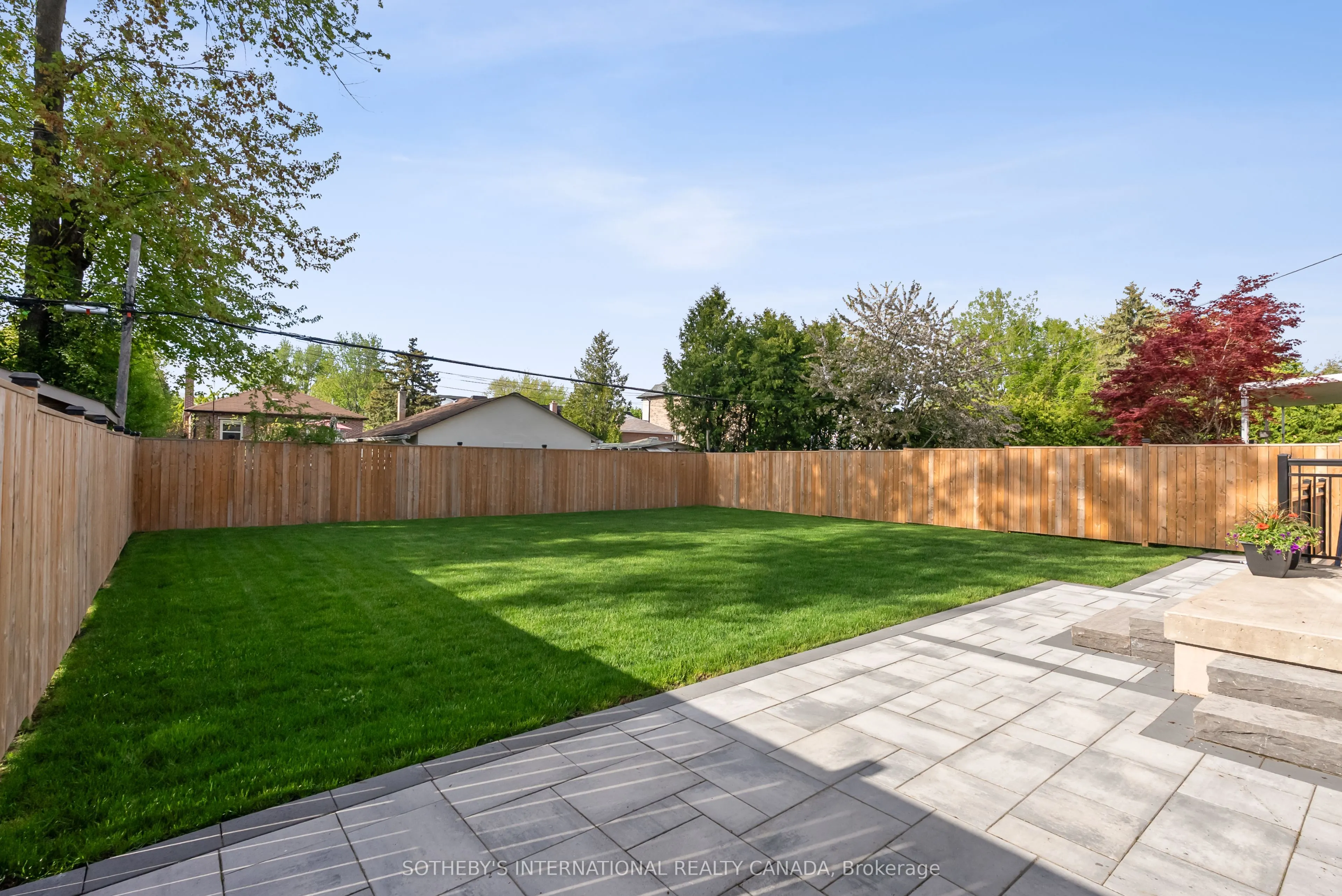 222 Connaught Avenue