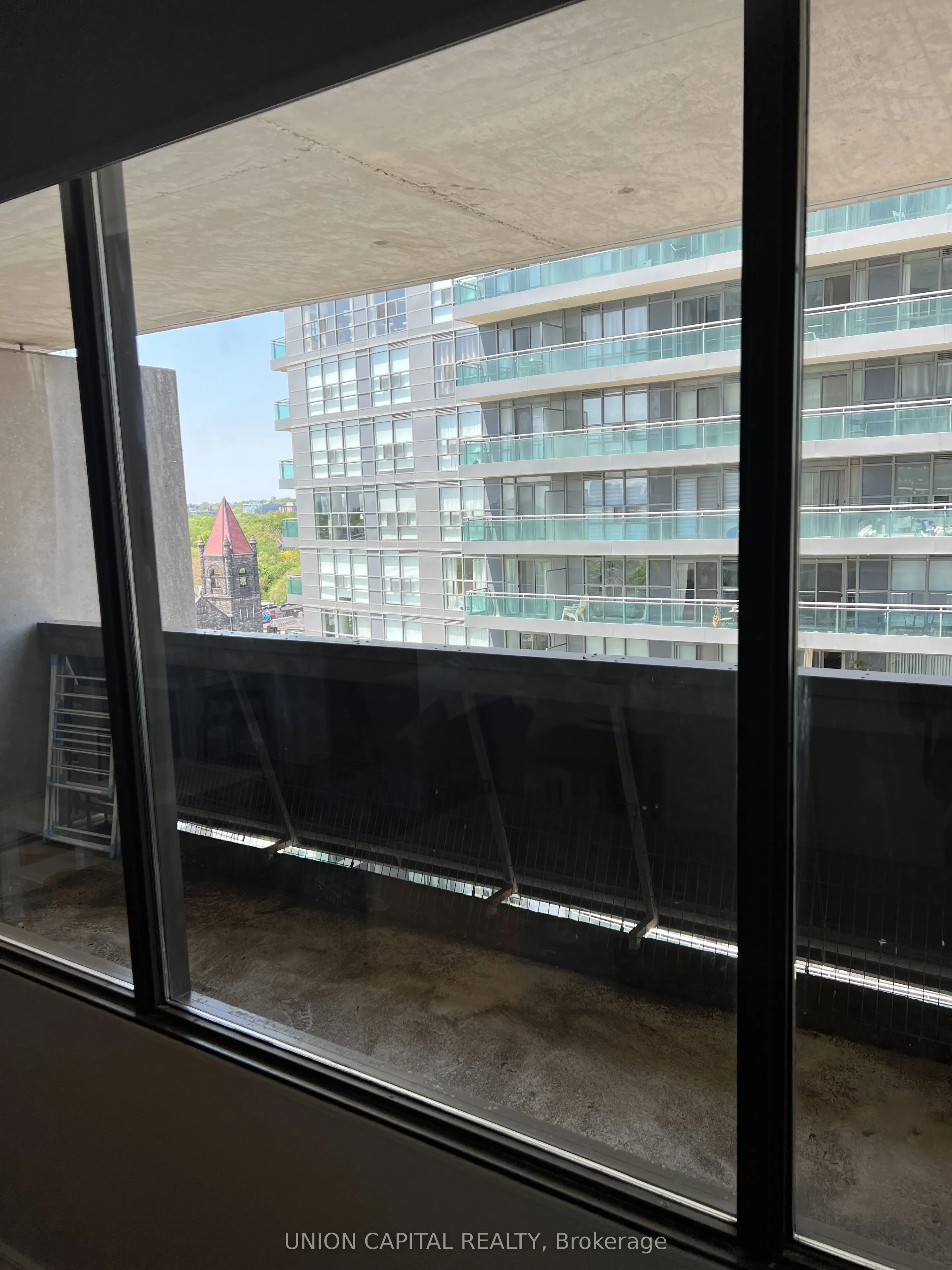 720 Spadina Avenue, #1011