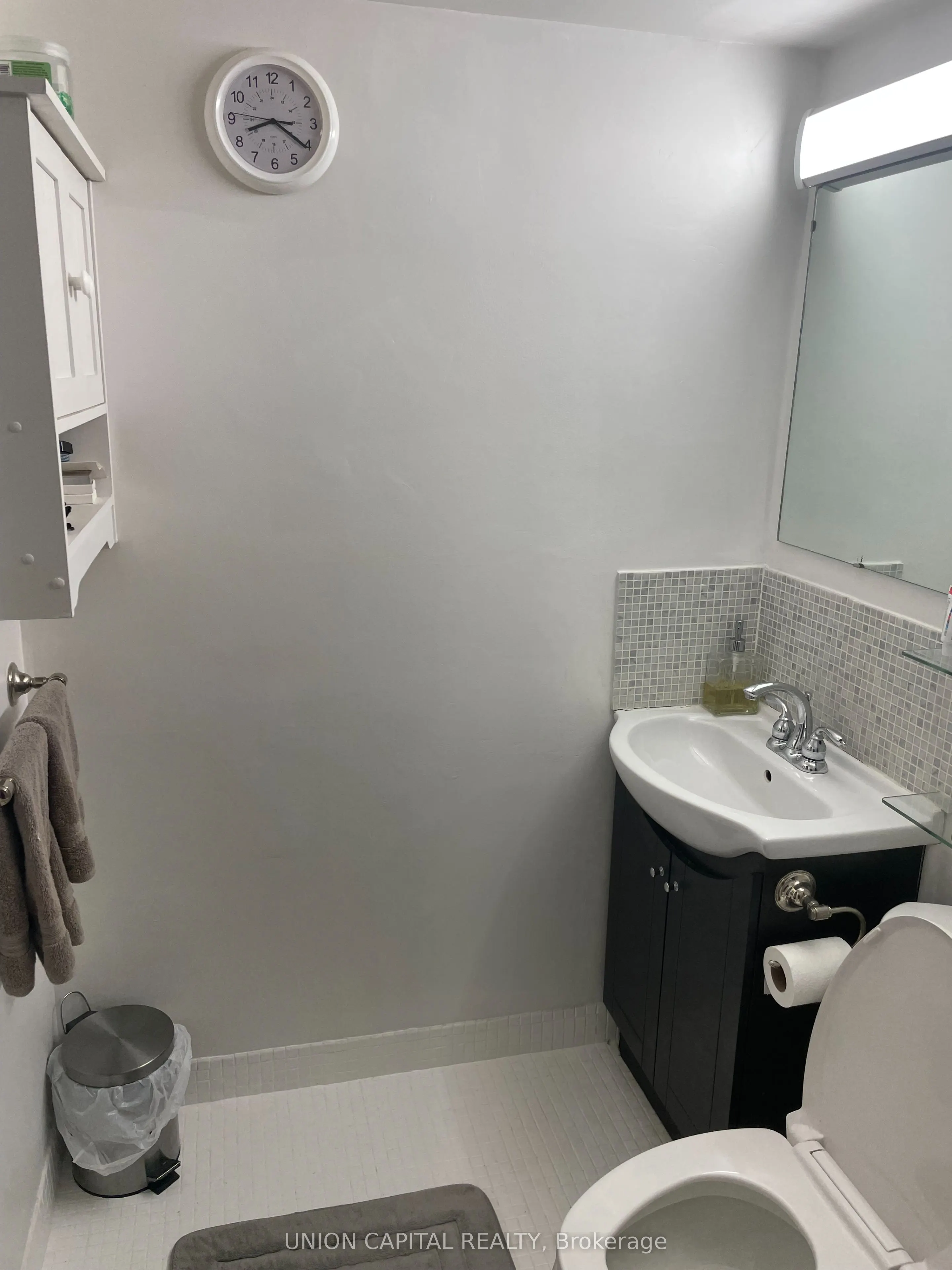 720 Spadina Avenue, #1011
