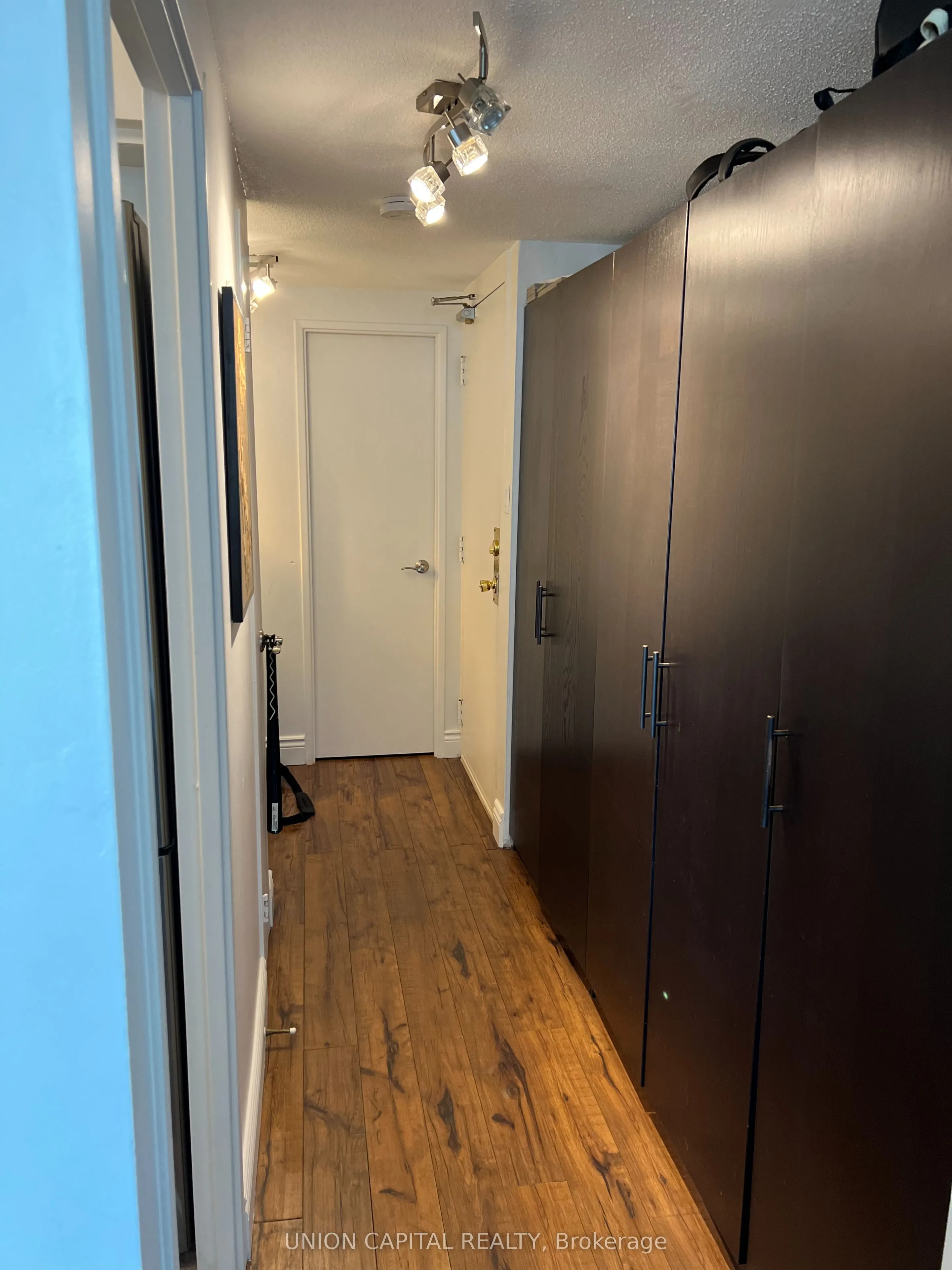 720 Spadina Avenue, #1011