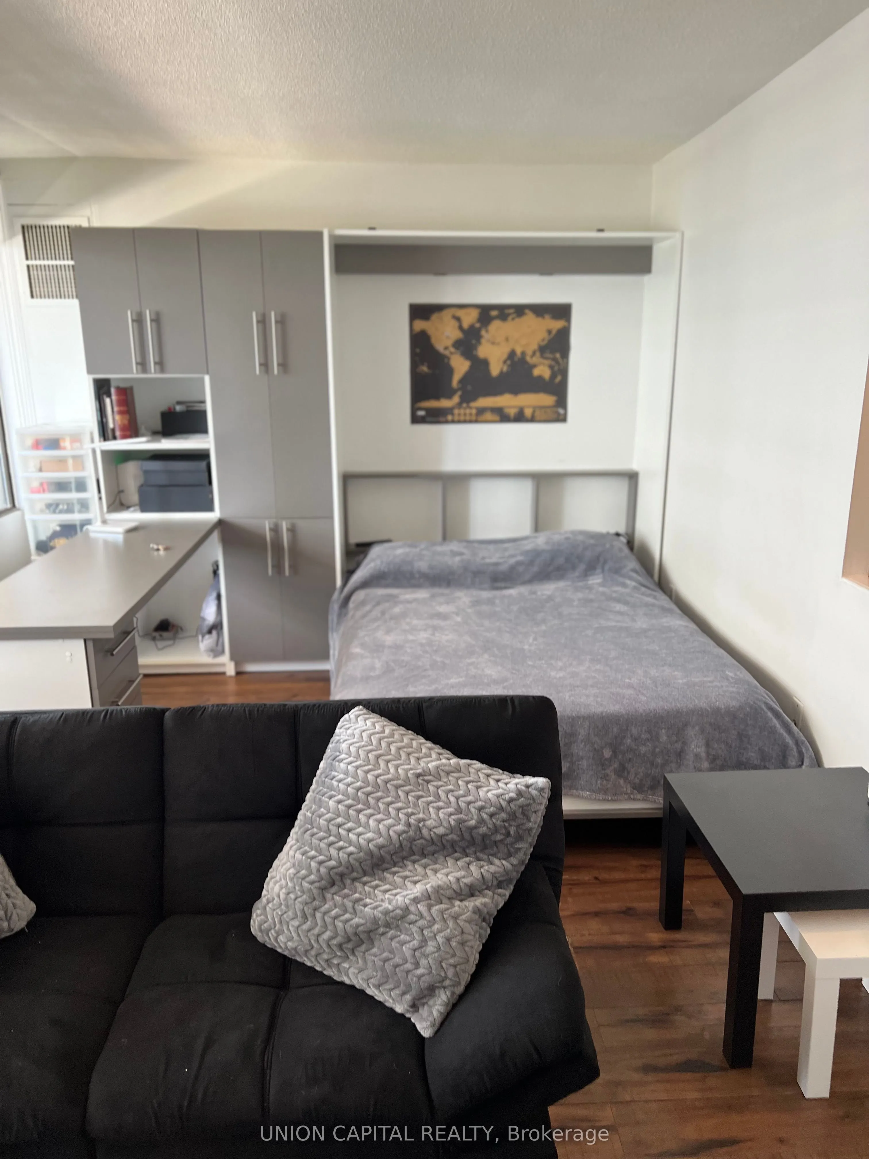 720 Spadina Avenue, #1011