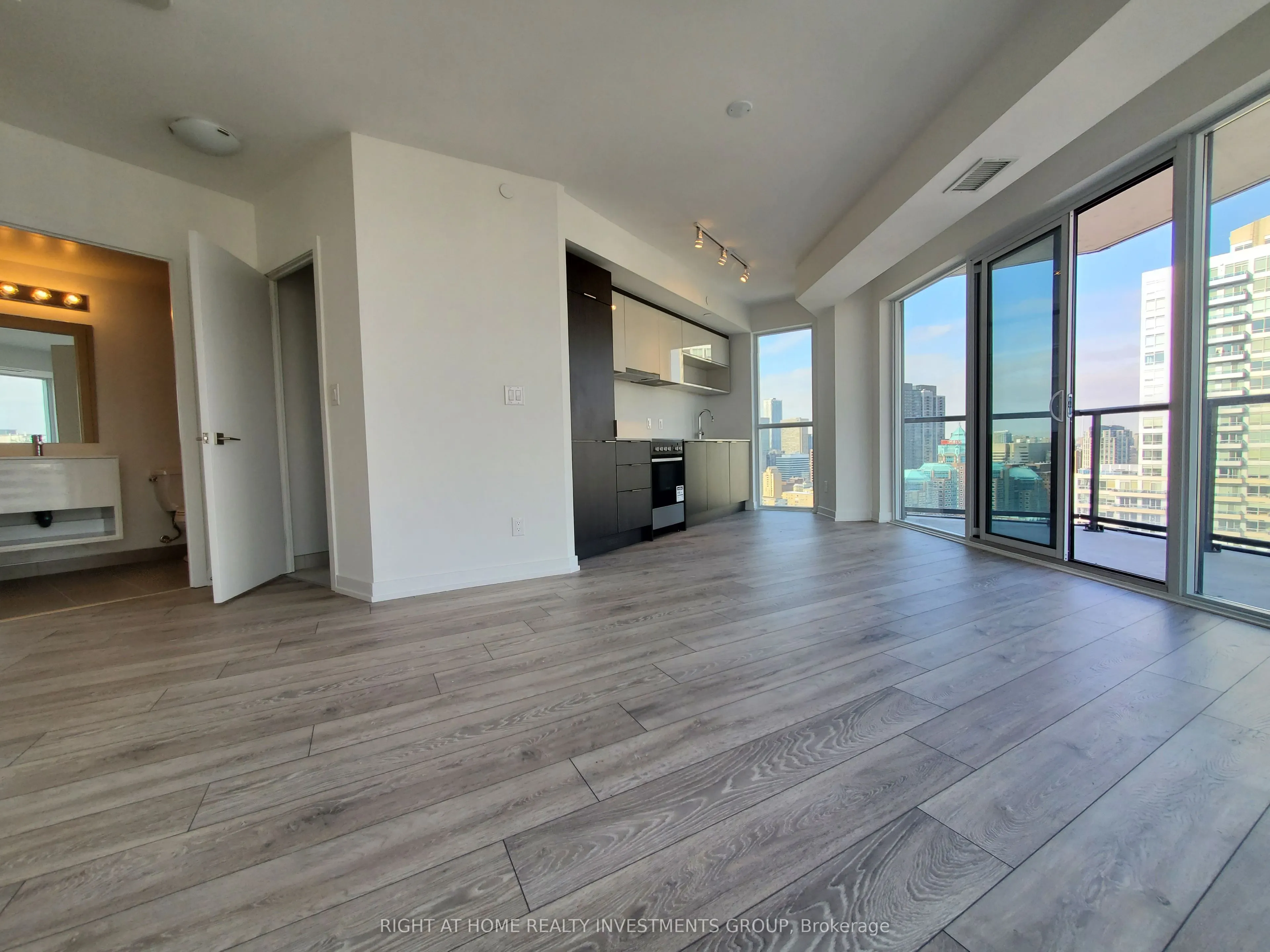 159 Wellesley Street E #2603