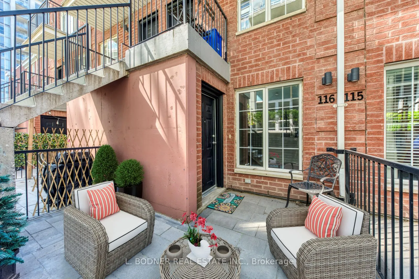 70 Douro Street, #116