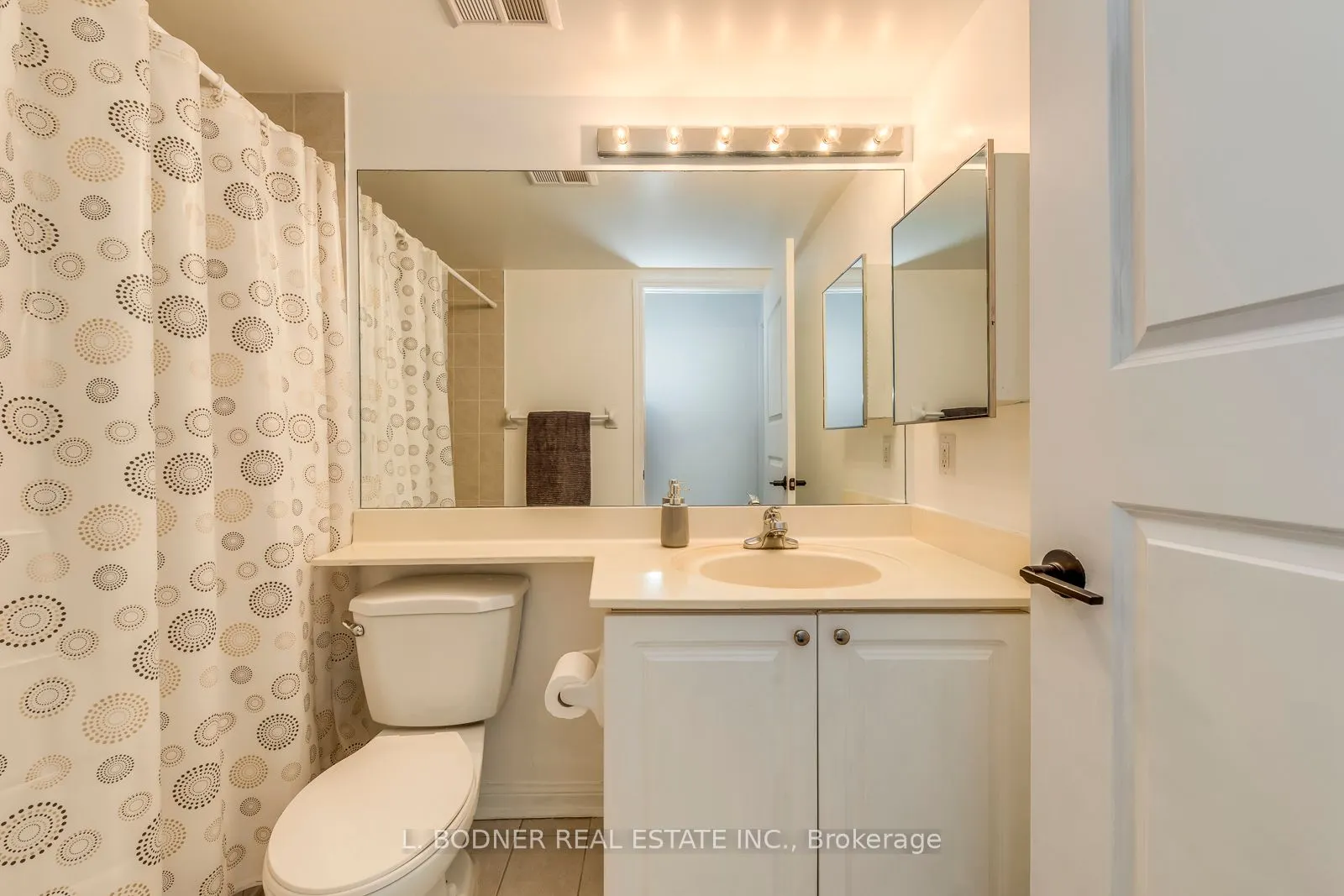 70 Douro Street, #116