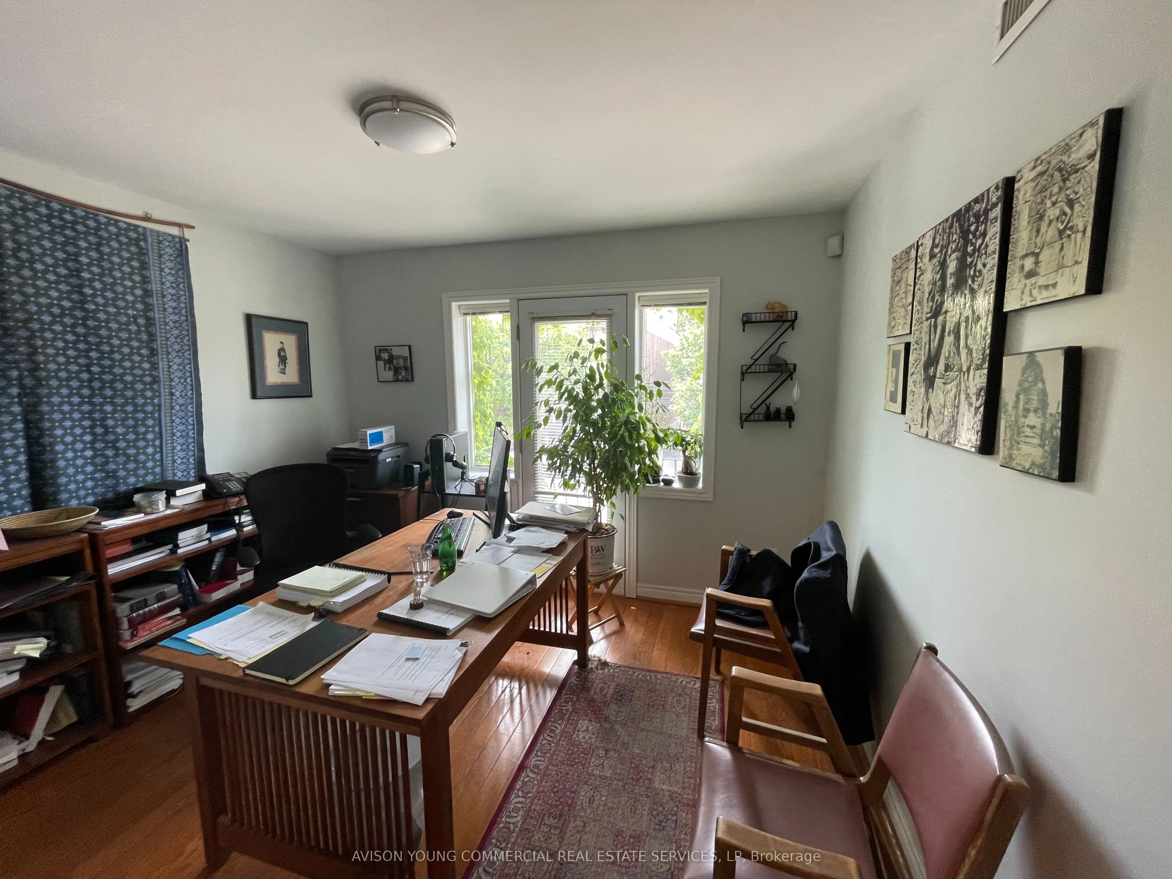 596 St. Clair Avenue W, #Floor 2