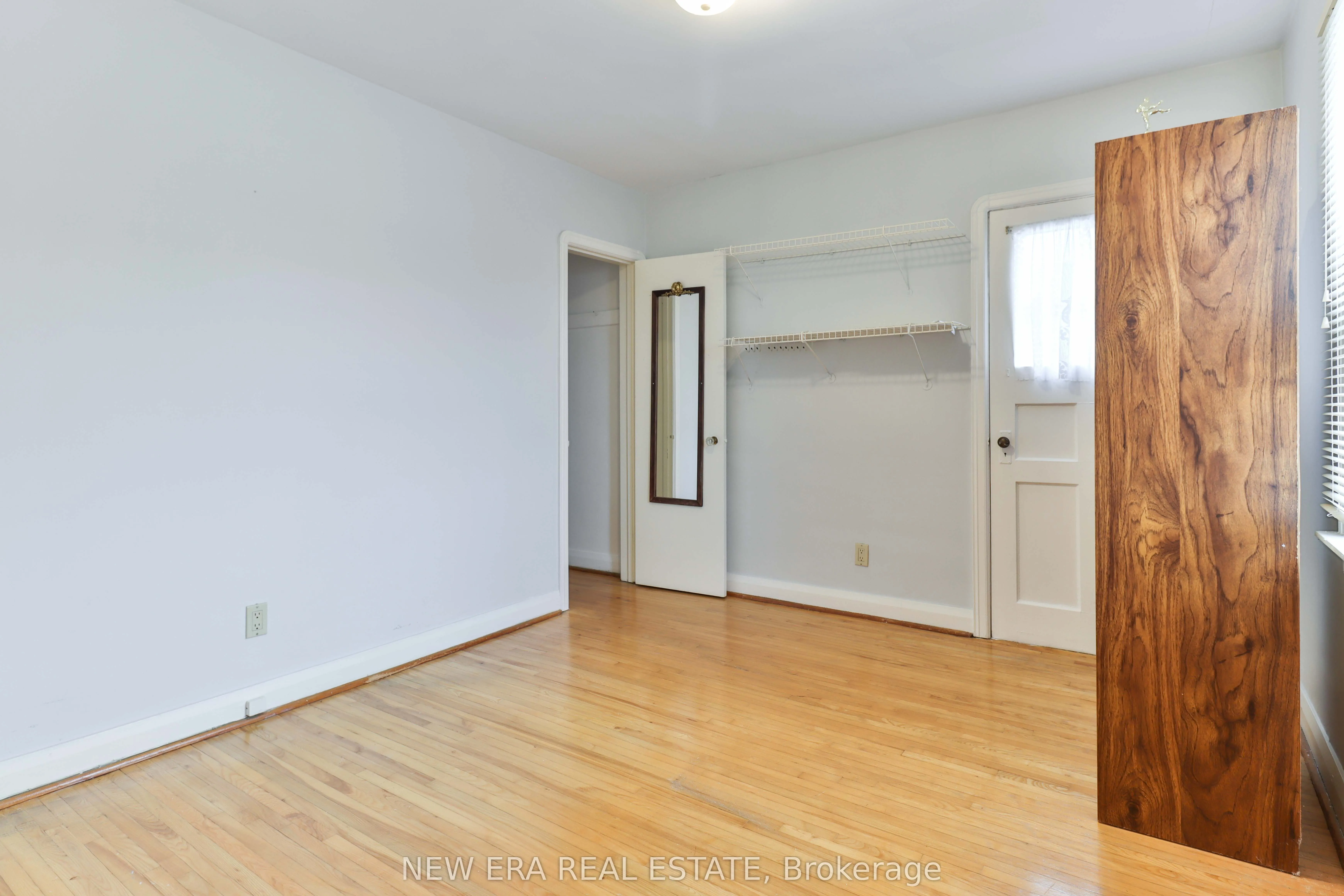 27 Dell Park Avenue