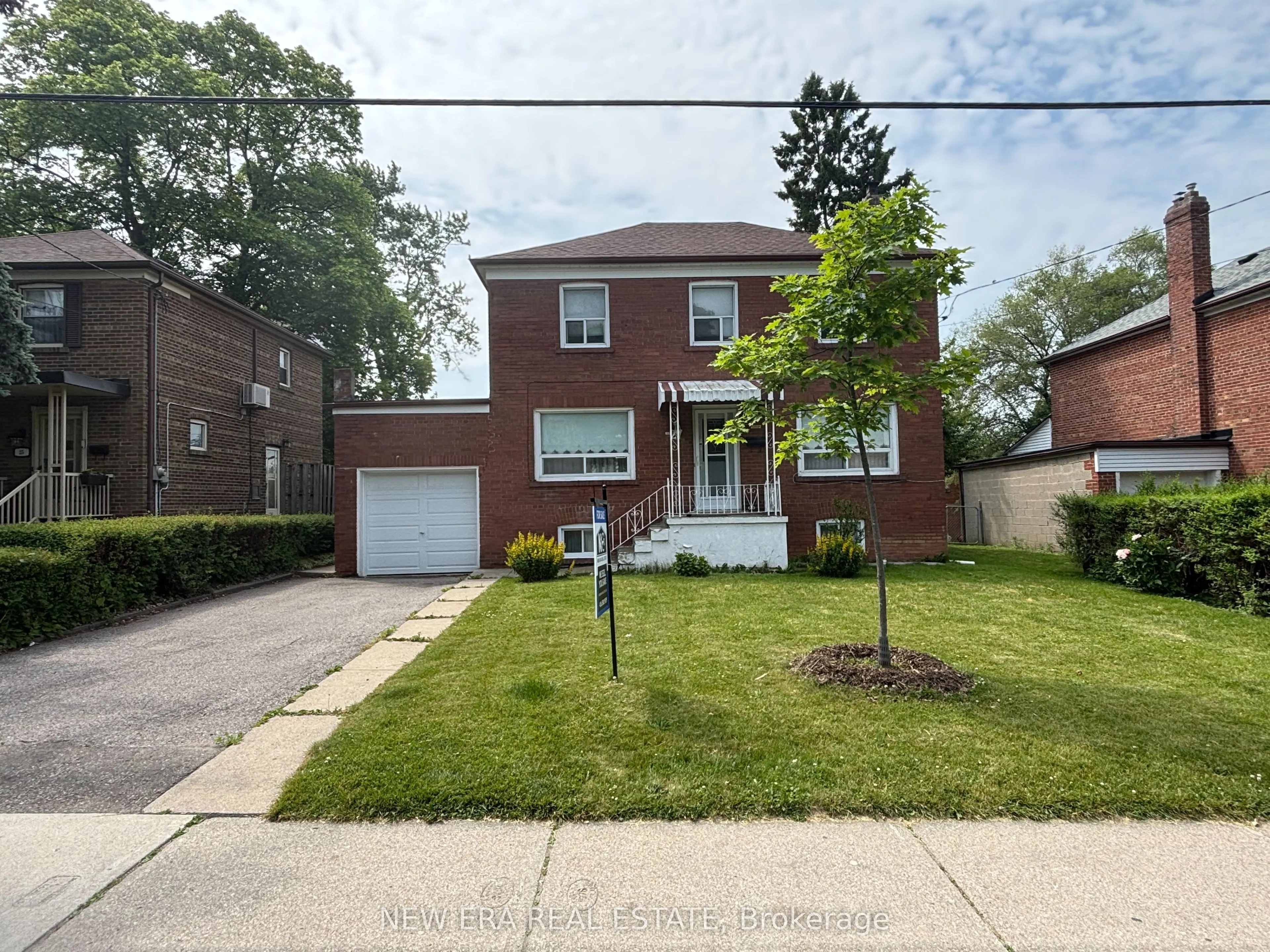 27 Dell Park Avenue