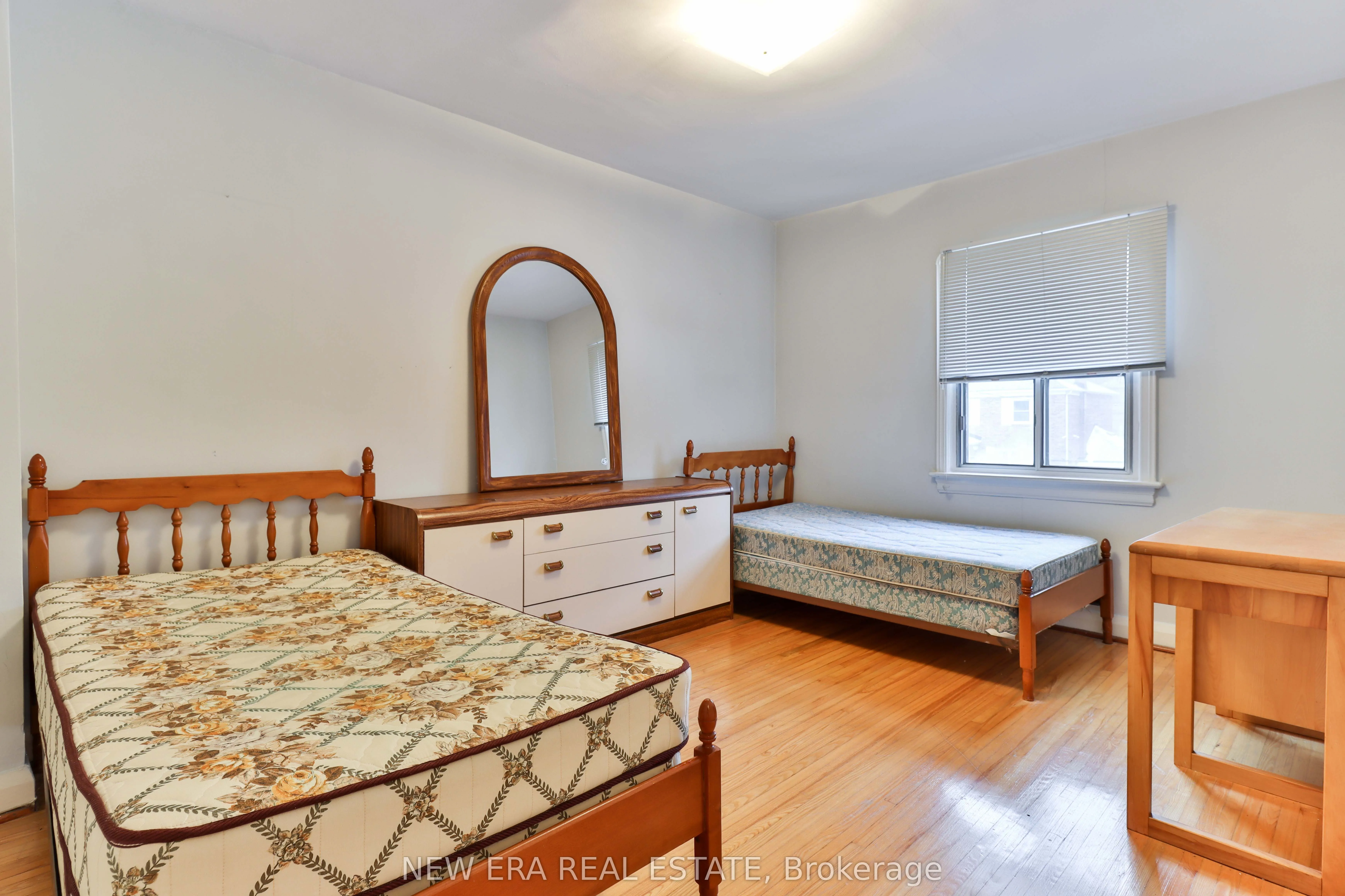 27 Dell Park Avenue