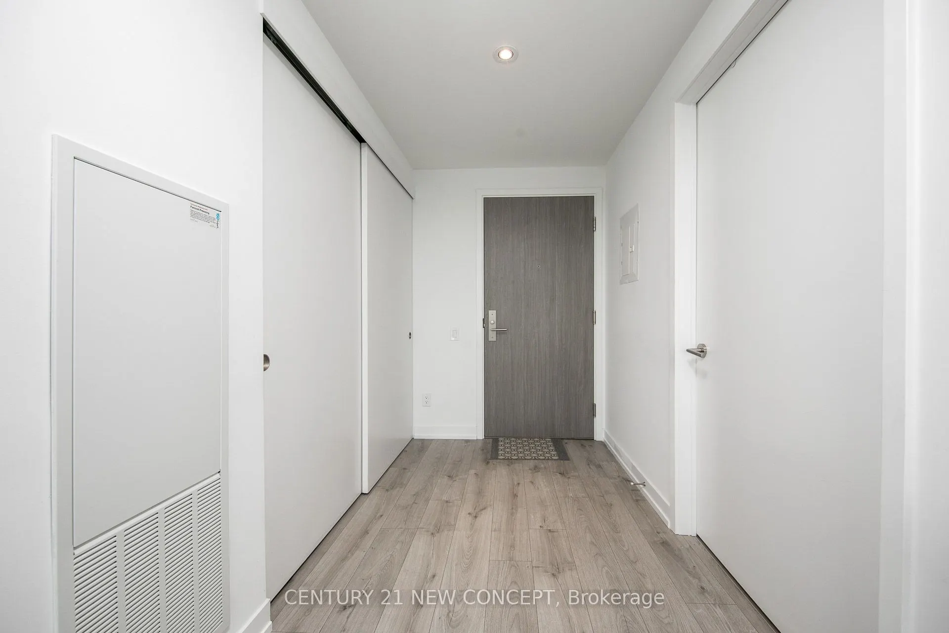 161 Roehampton Avenue, #2011