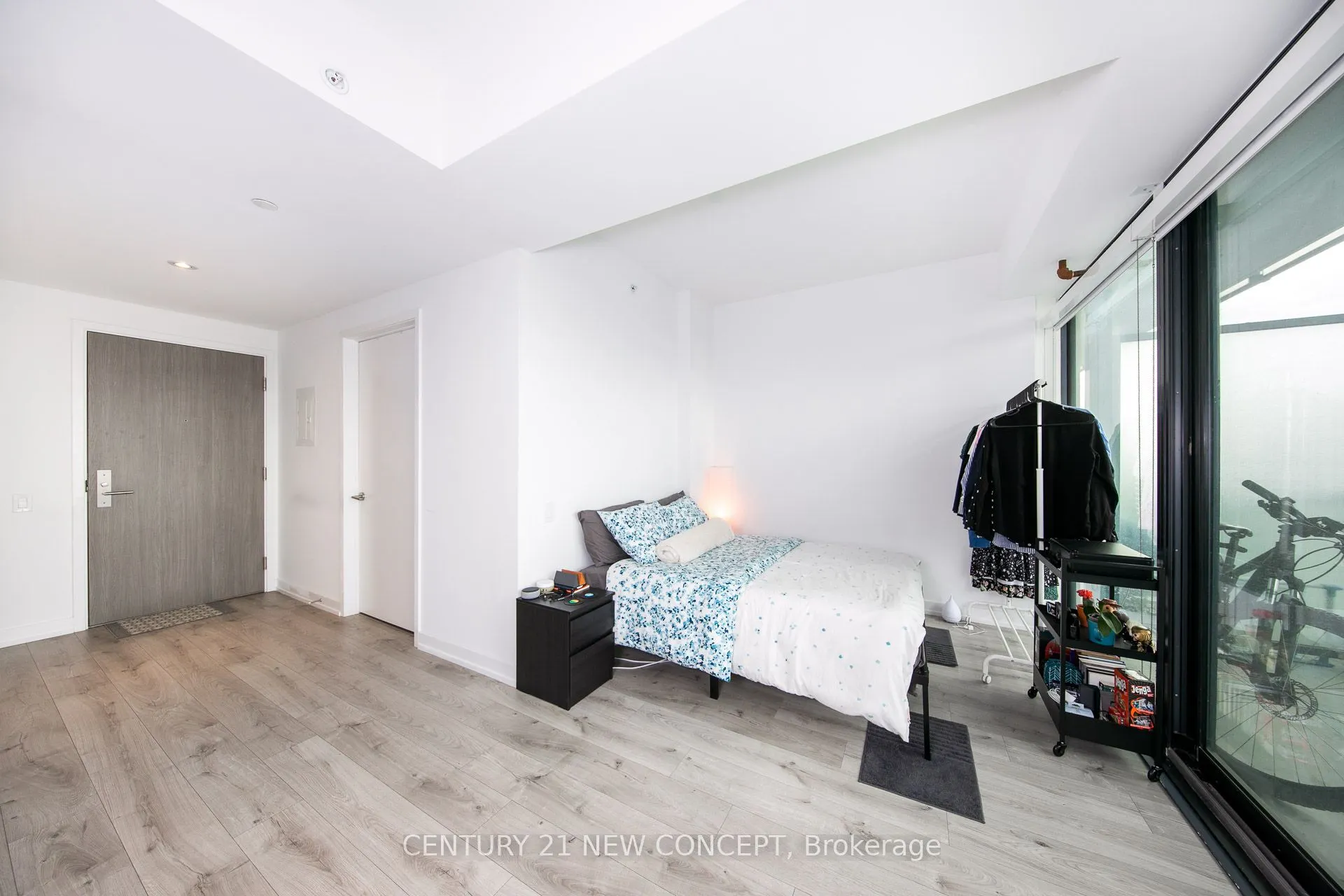 161 Roehampton Avenue, #2011
