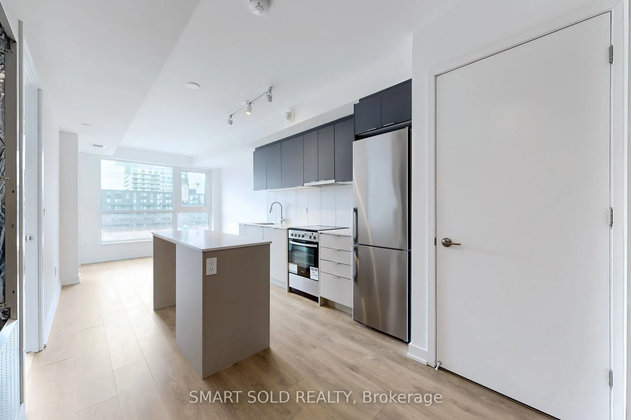 8 Tippett Road, #628