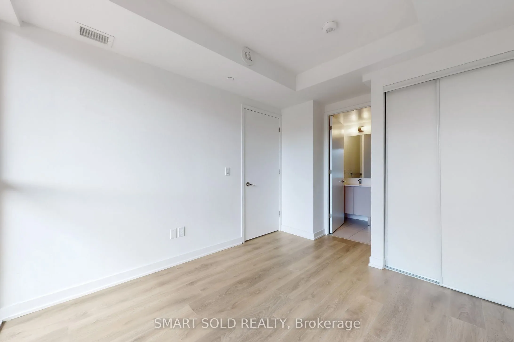 8 Tippett Road, #628