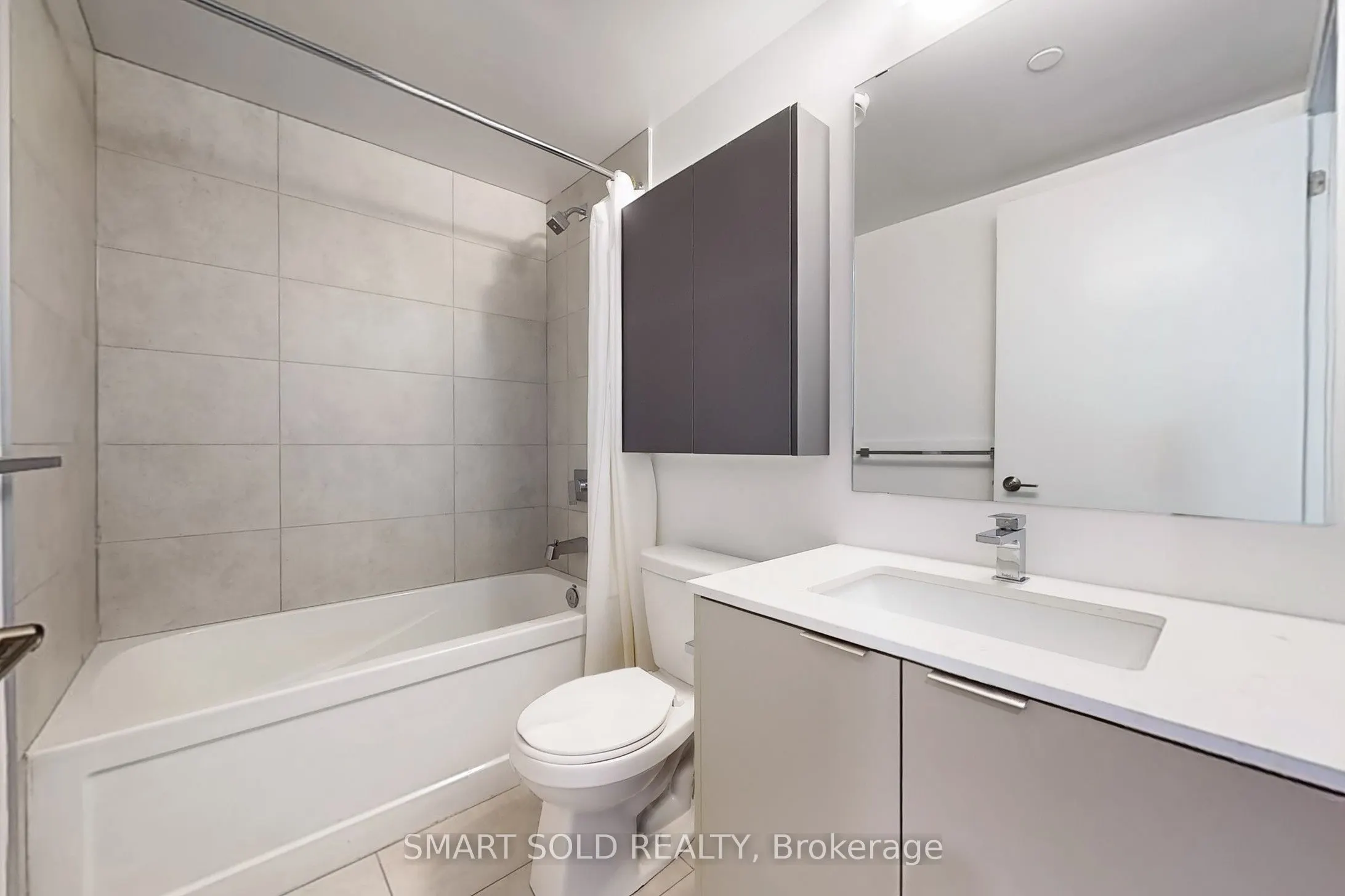 8 Tippett Road, #628