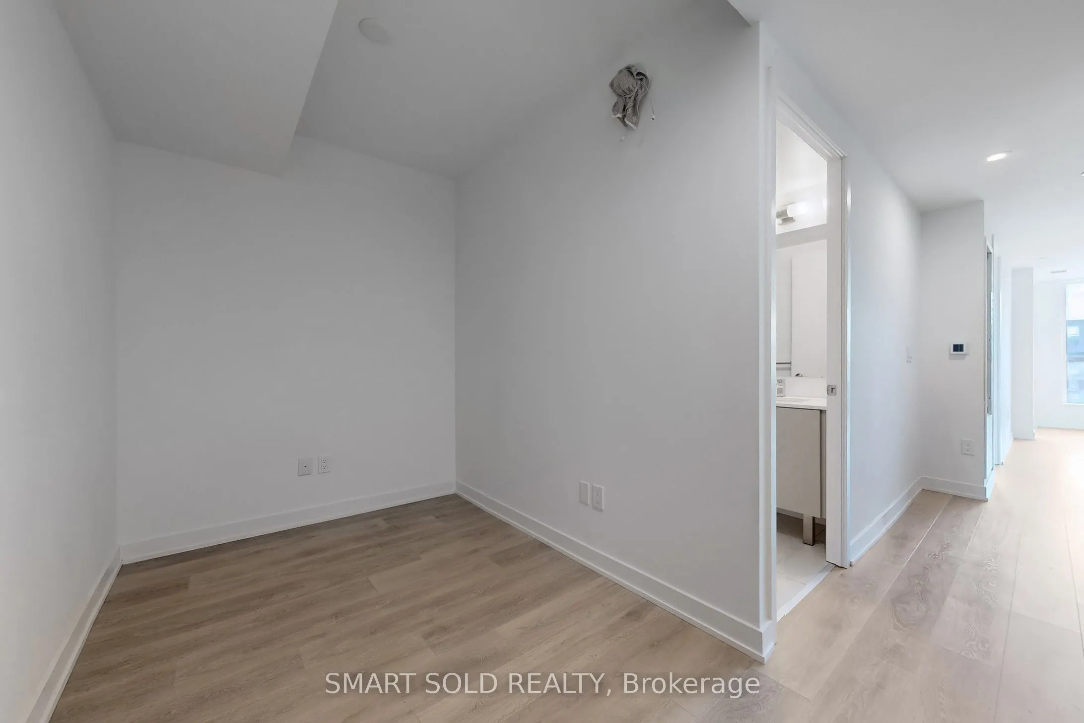 8 Tippett Road, #628