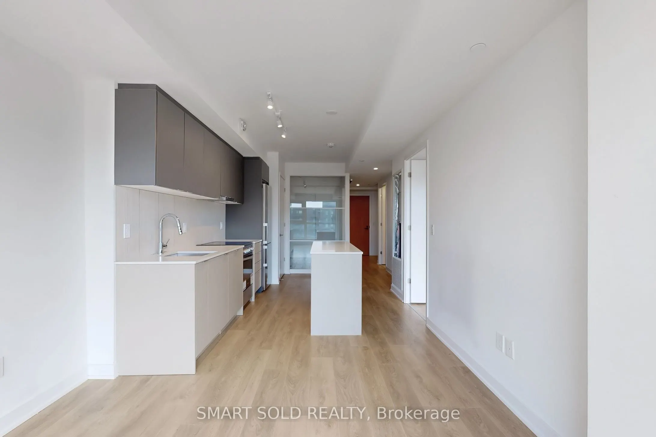 8 Tippett Road, #628