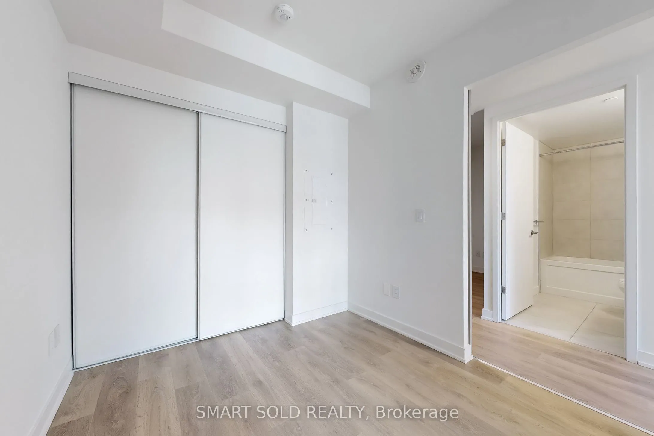 8 Tippett Road, #628