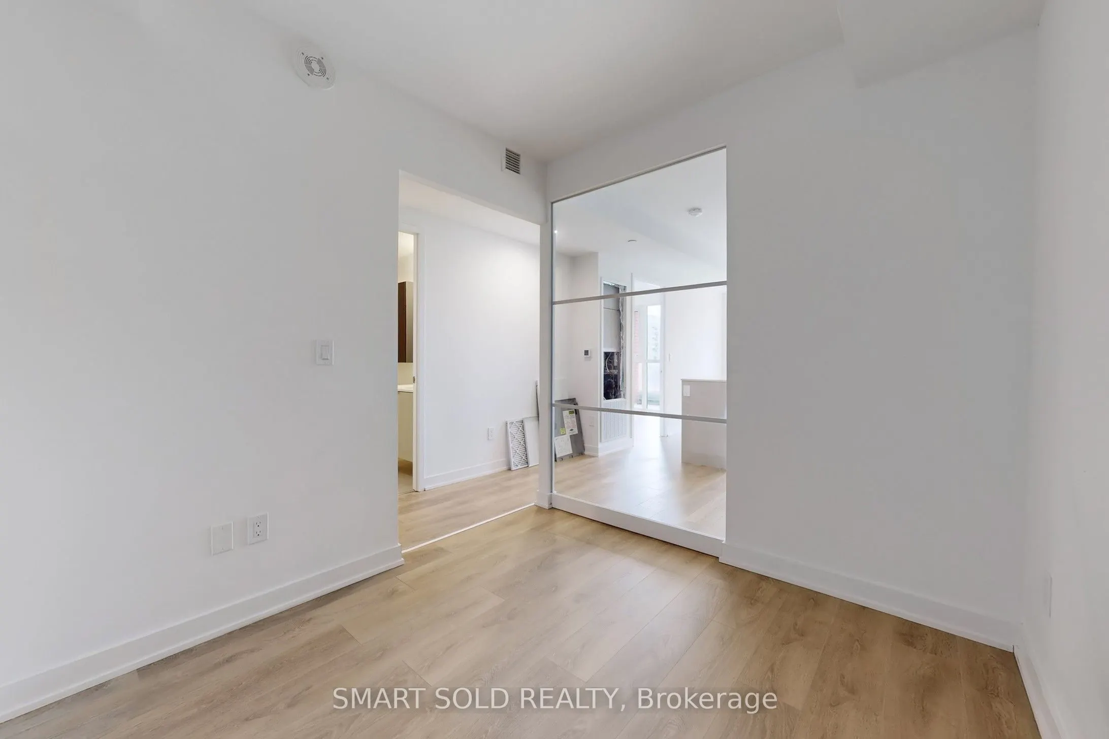 8 Tippett Road, #628