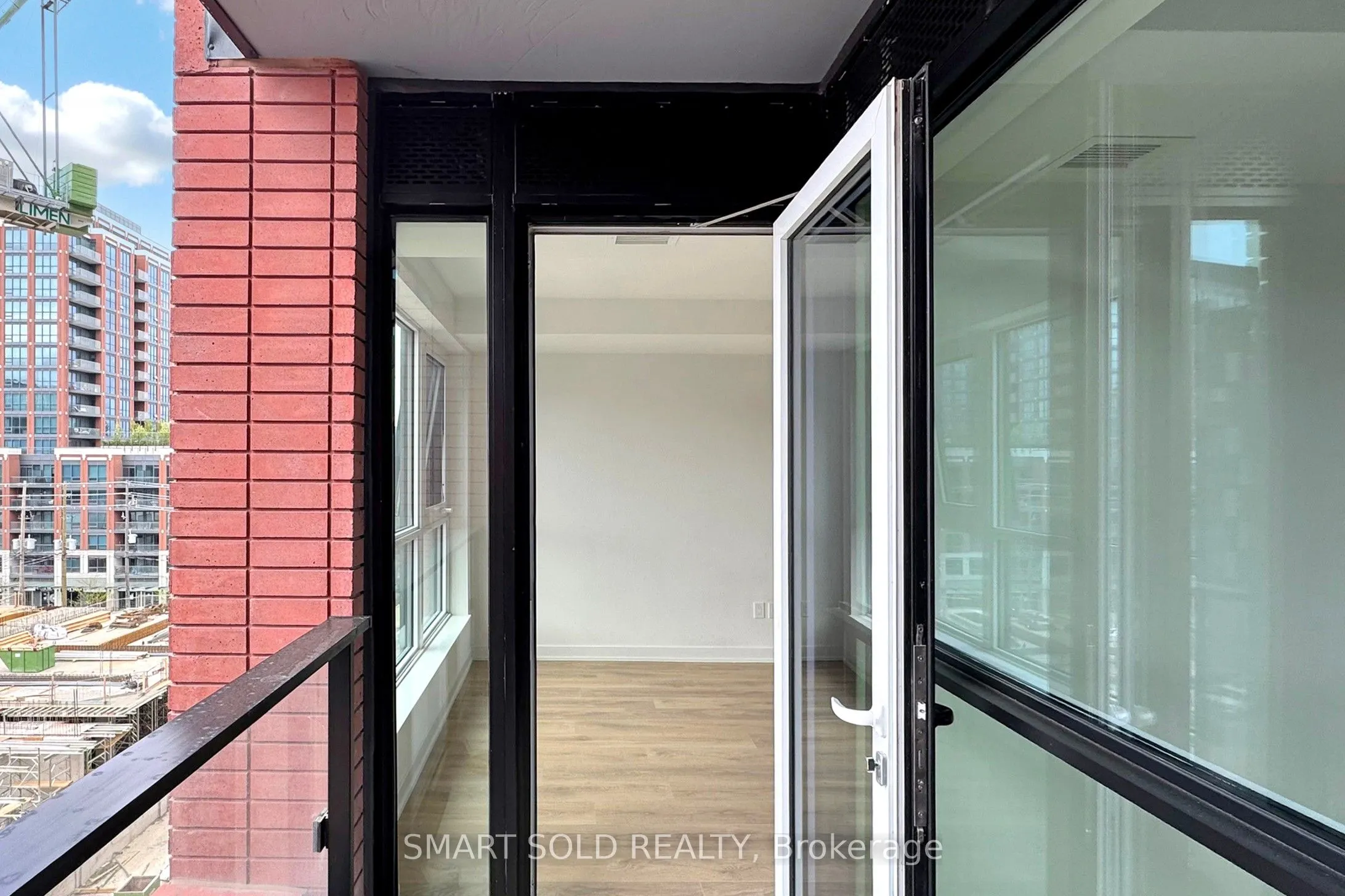 8 Tippett Road, #628