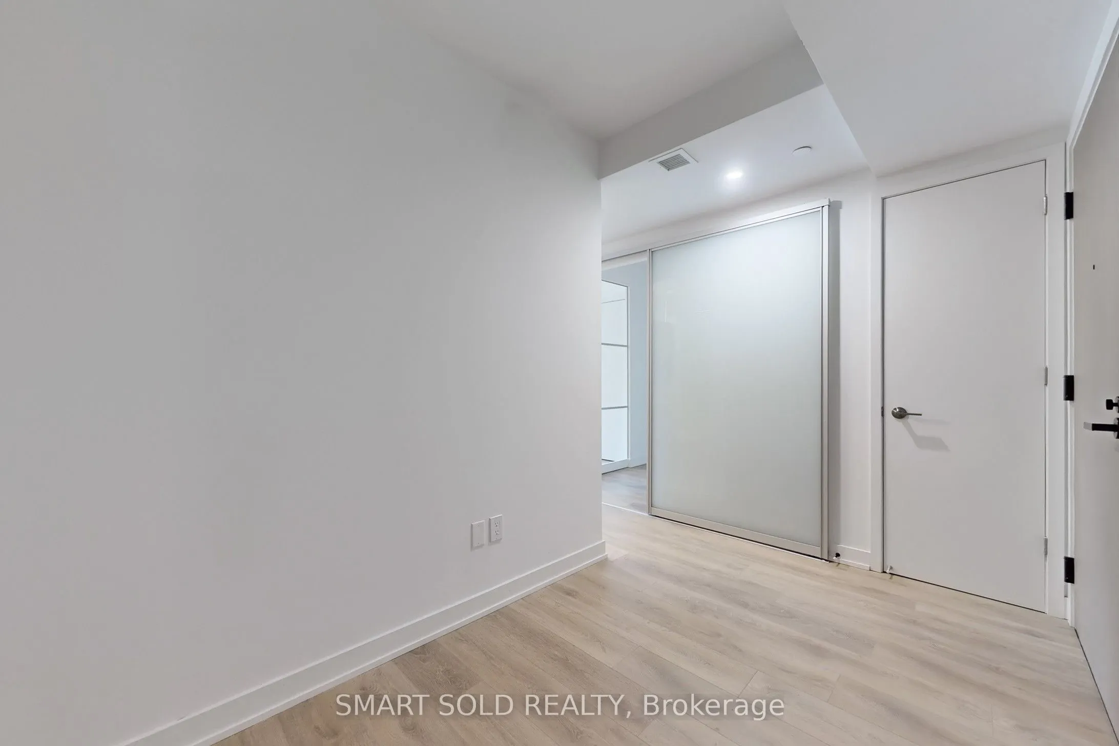 8 Tippett Road, #628
