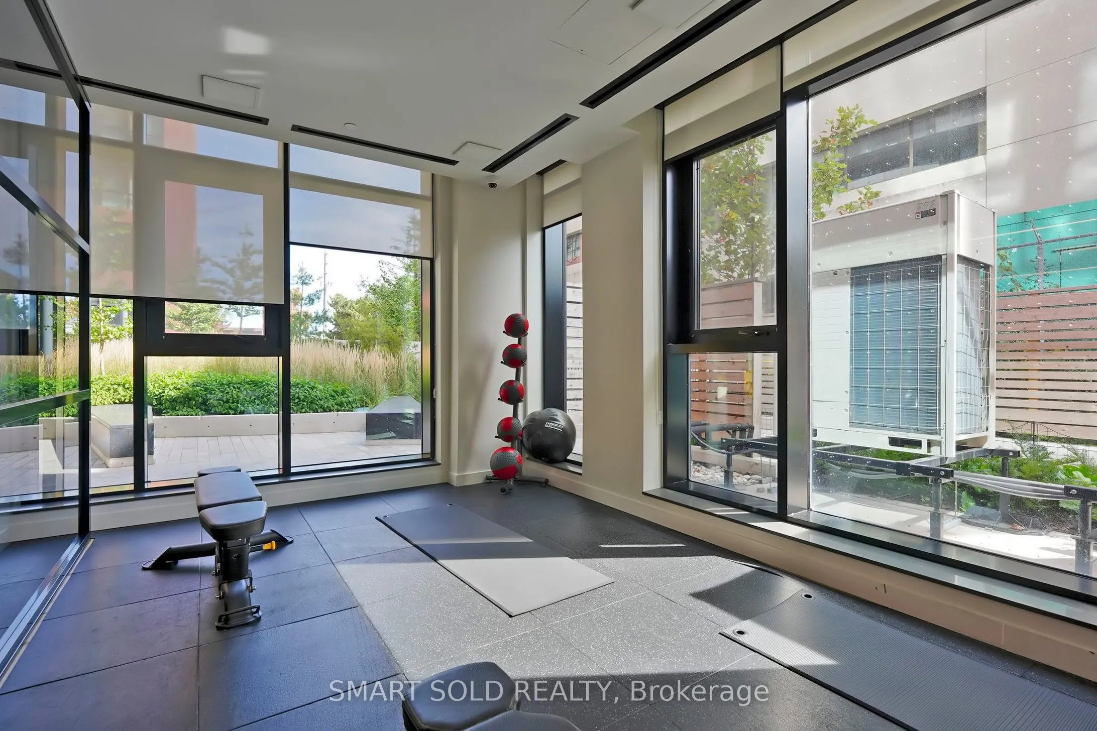 8 Tippett Road, #628