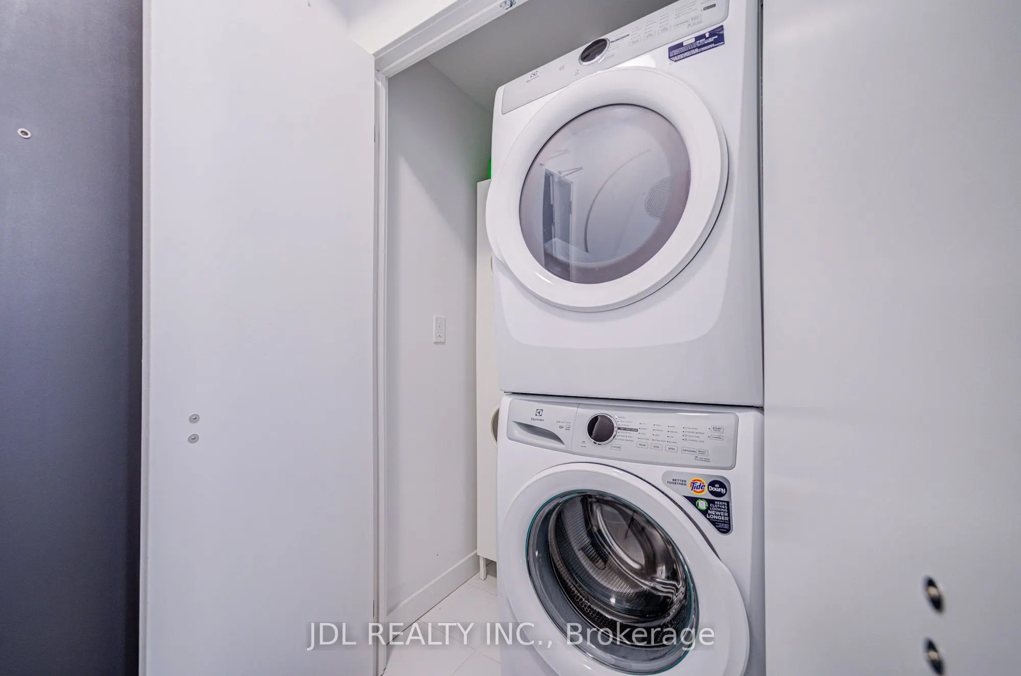 8 Olympic Garden Drive, #1309