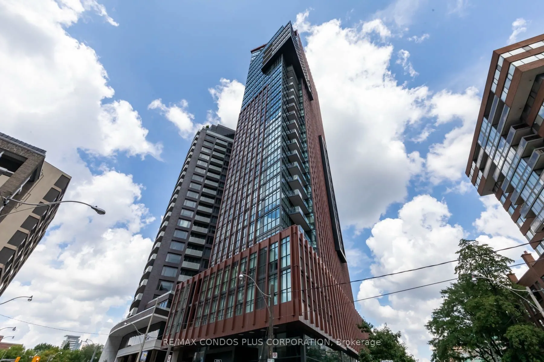 32 Davenport Road, #306