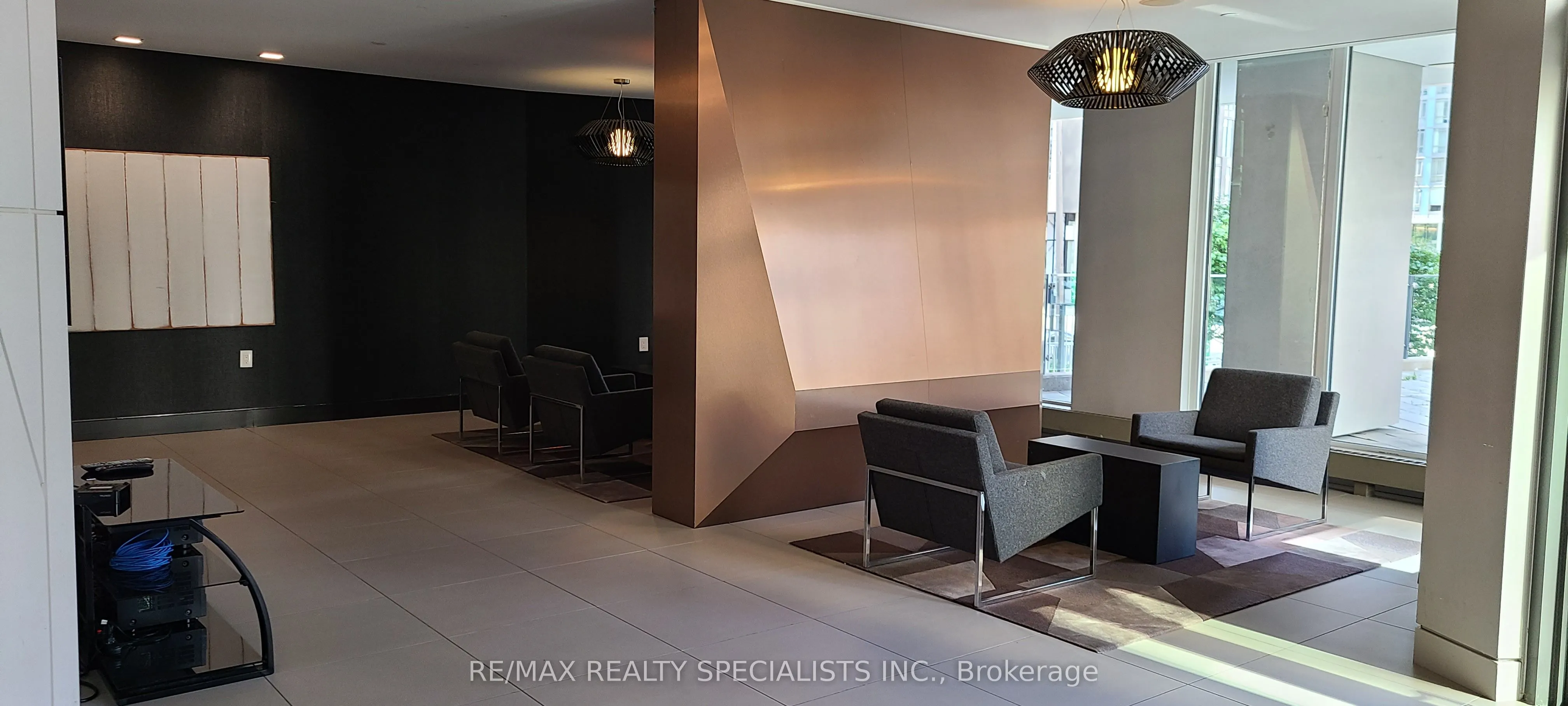 75 Queens Wharf Road, #707