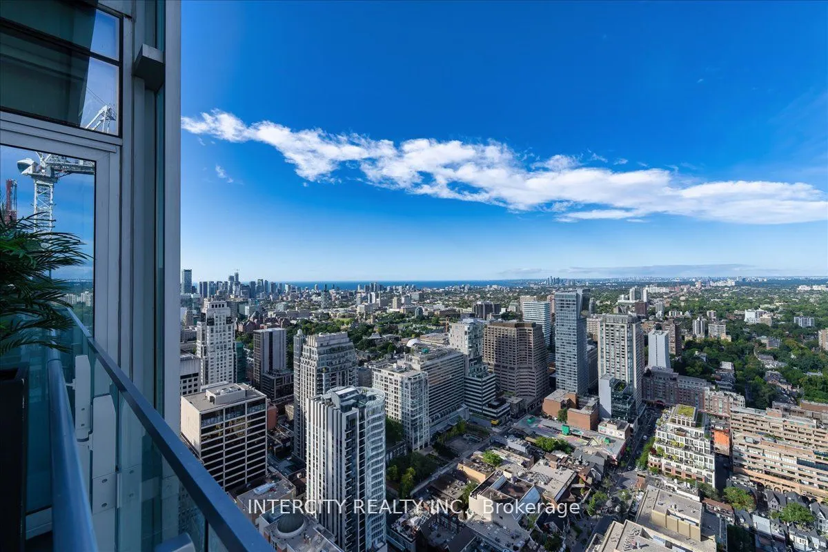 50 Yorkville Avenue #4001