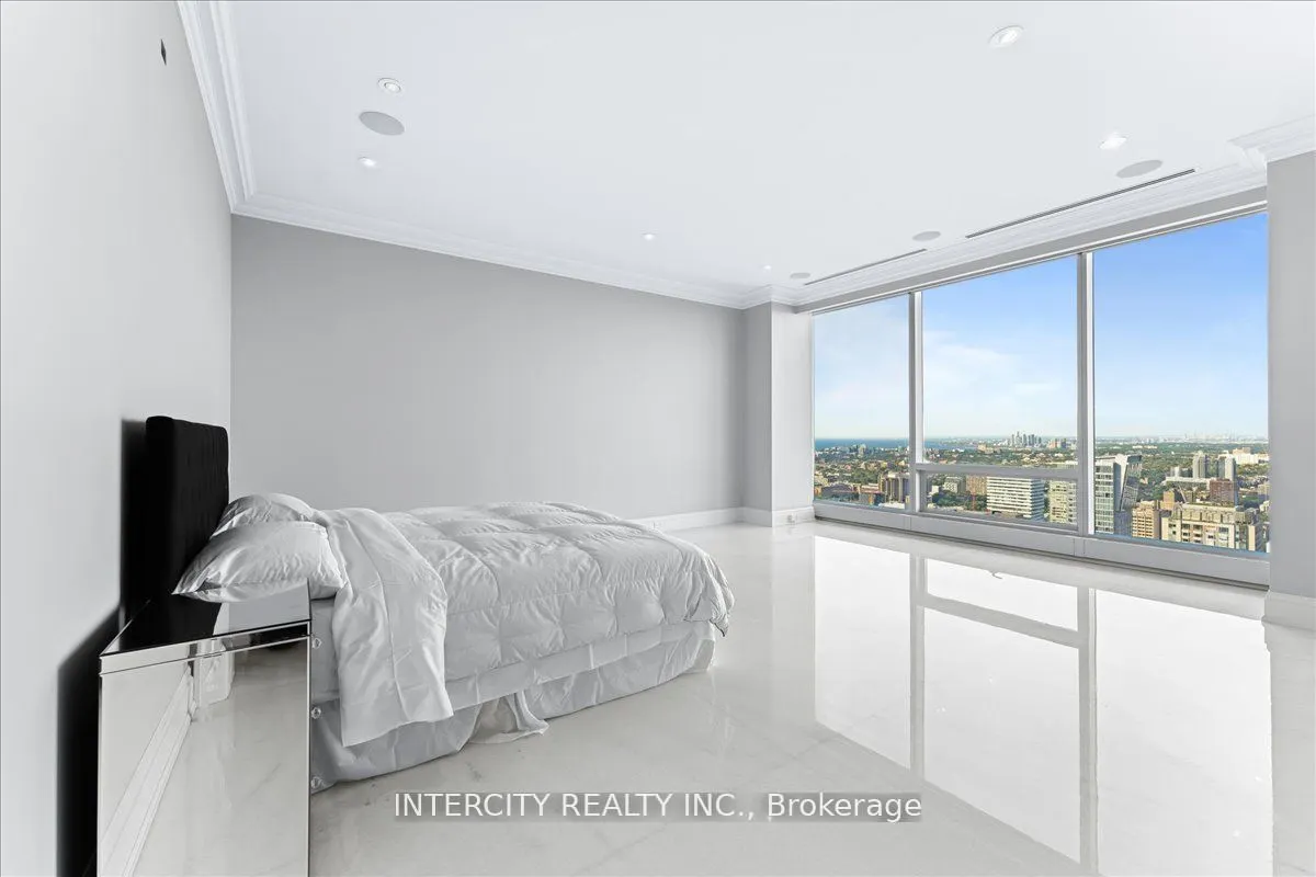 50 Yorkville Avenue #4001