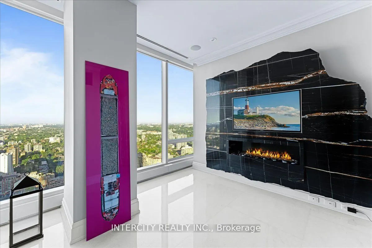 50 Yorkville Avenue #4001