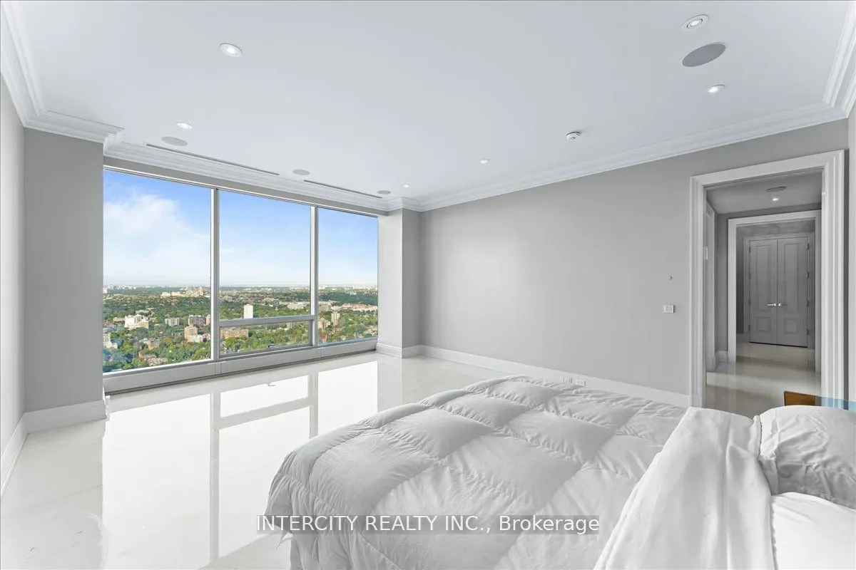 50 Yorkville Avenue #4001