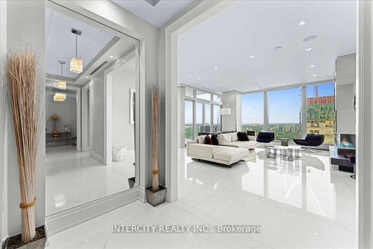 50 Yorkville Avenue #4001