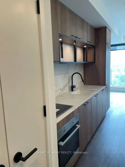 505 Richmond Street, #734