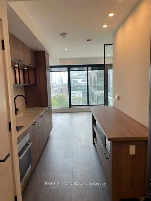 505 Richmond Street, #734