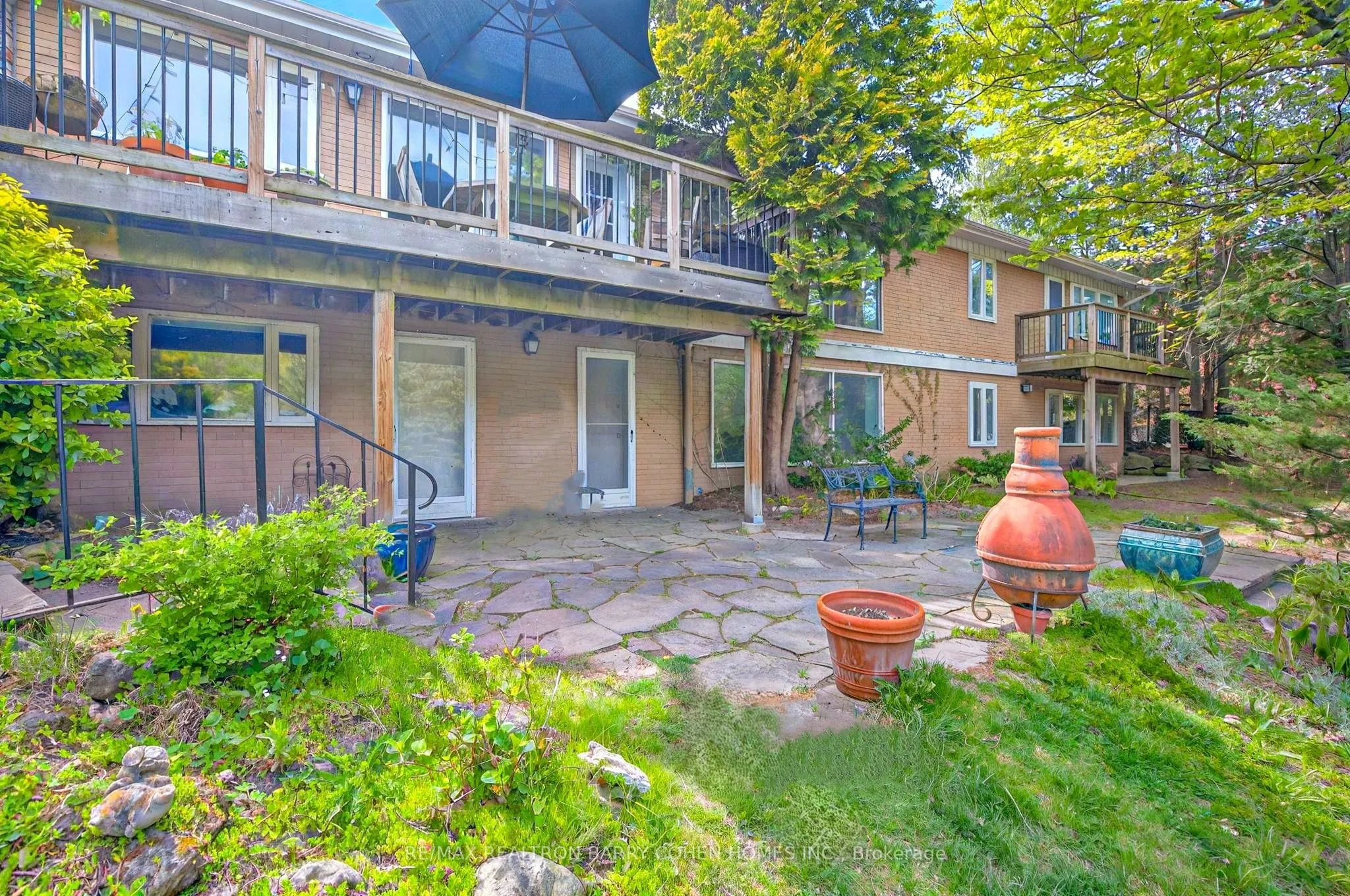 16 Wilket Road