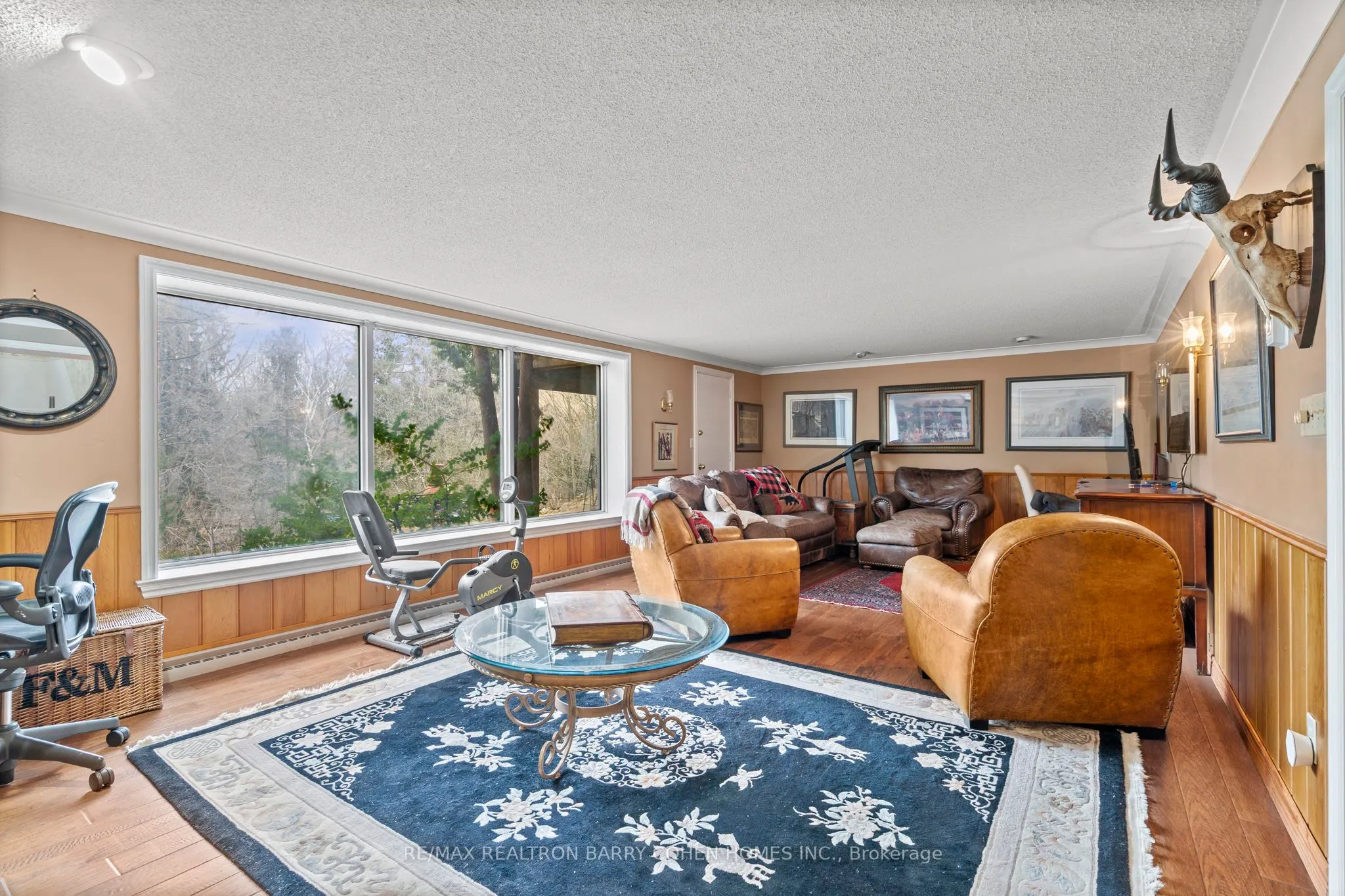 16 Wilket Road