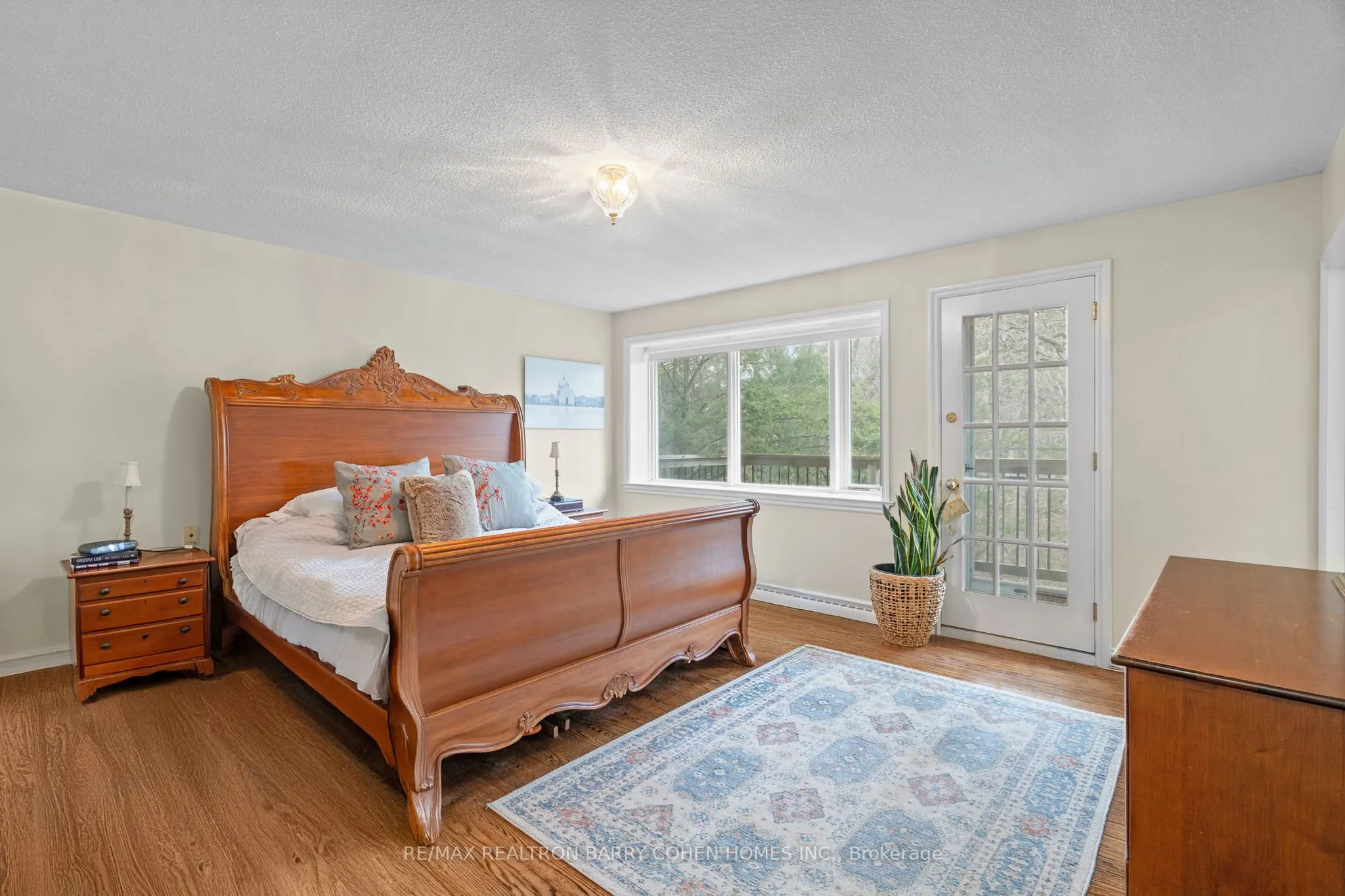 16 Wilket Road